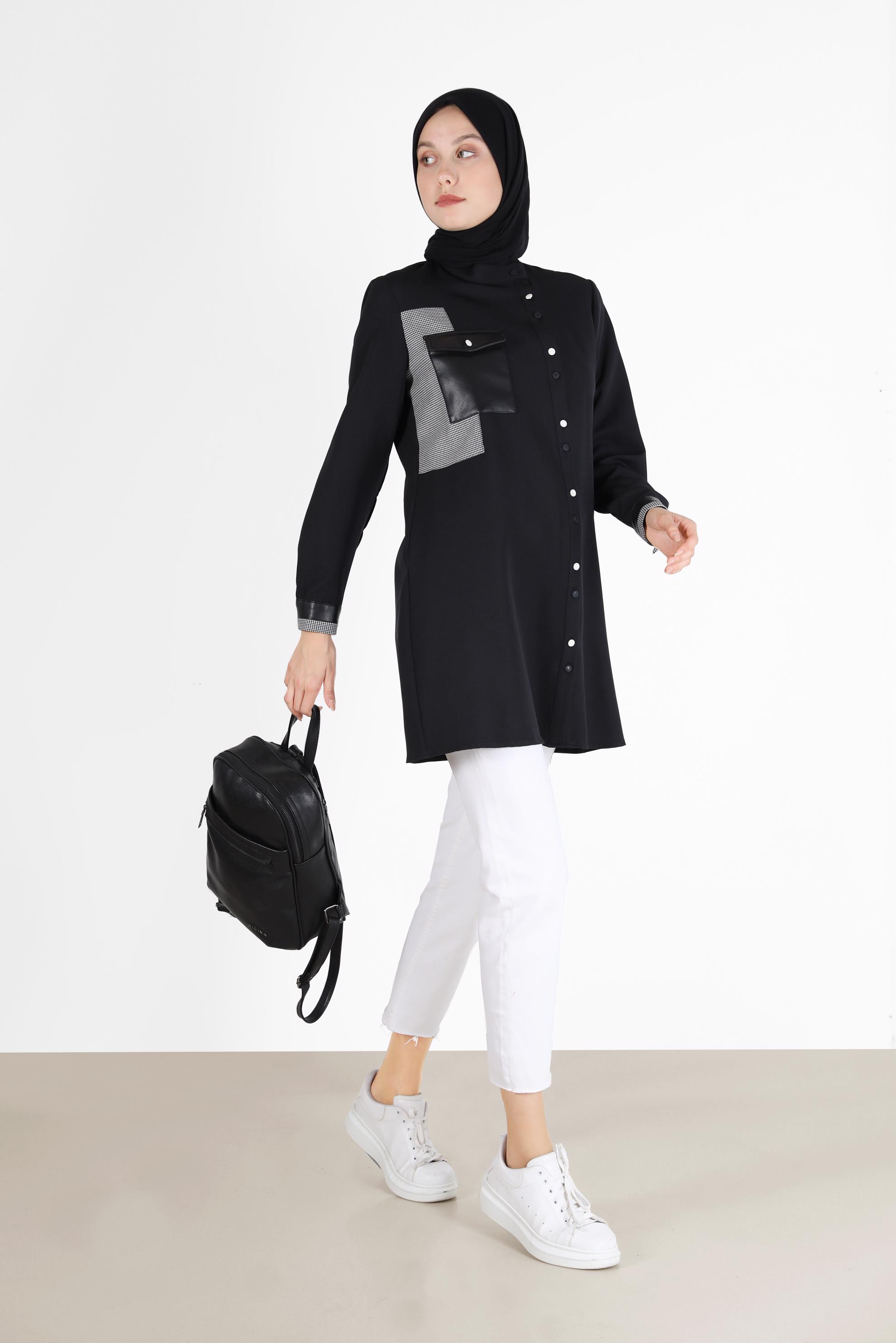 Tesettür giyim SİYAH YAMA DETAYLI CEPLİ TUNİK 42212