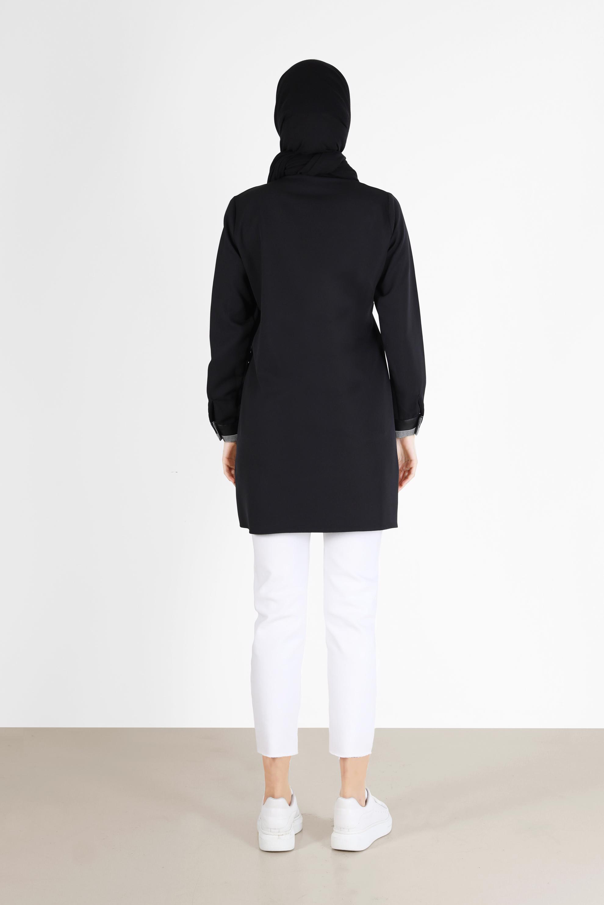 Tesettür giyim SİYAH YAMA DETAYLI CEPLİ TUNİK 42212