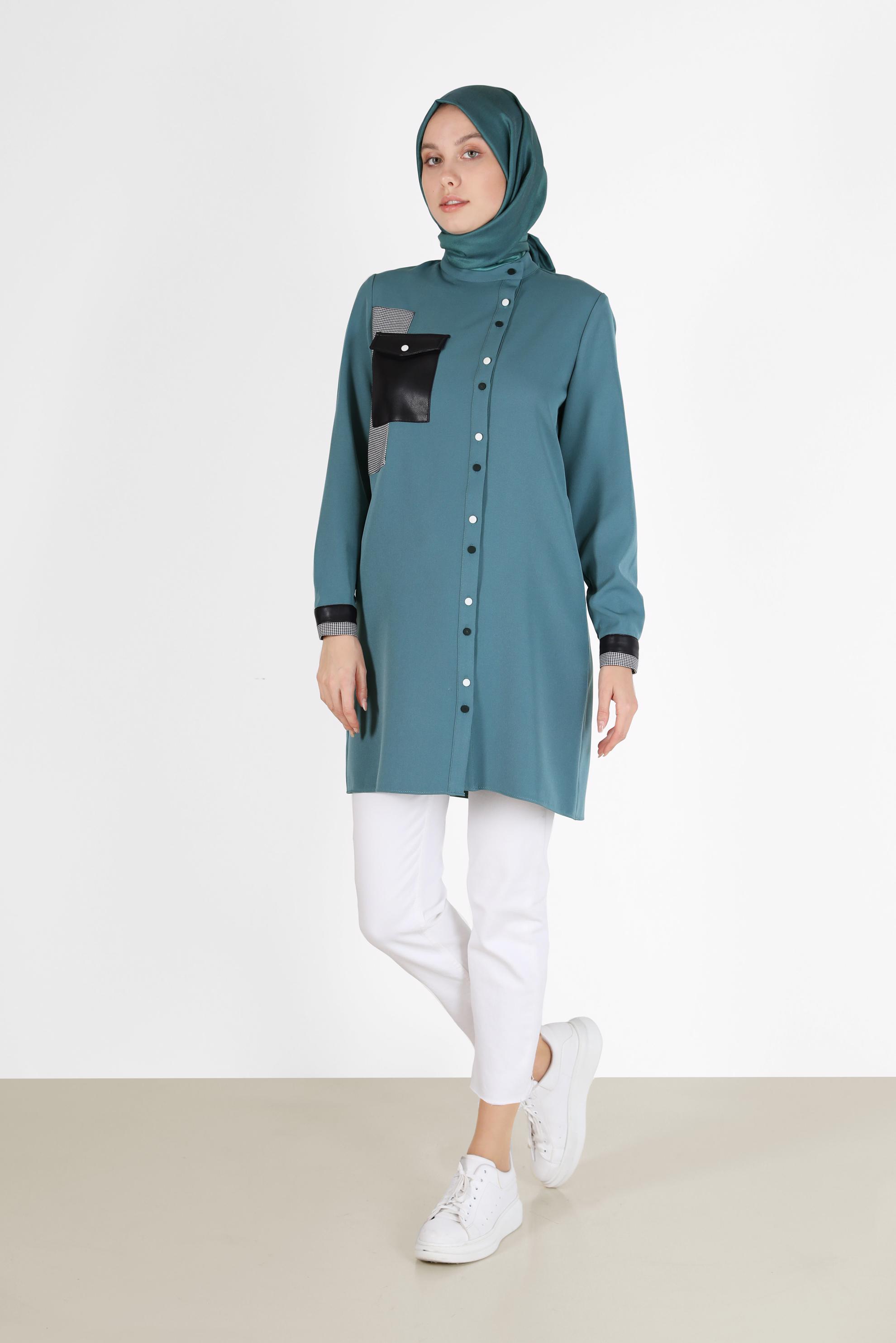 Tesettür giyim MAVİ YAMA DETAYLI CEPLİ TUNİK 42212