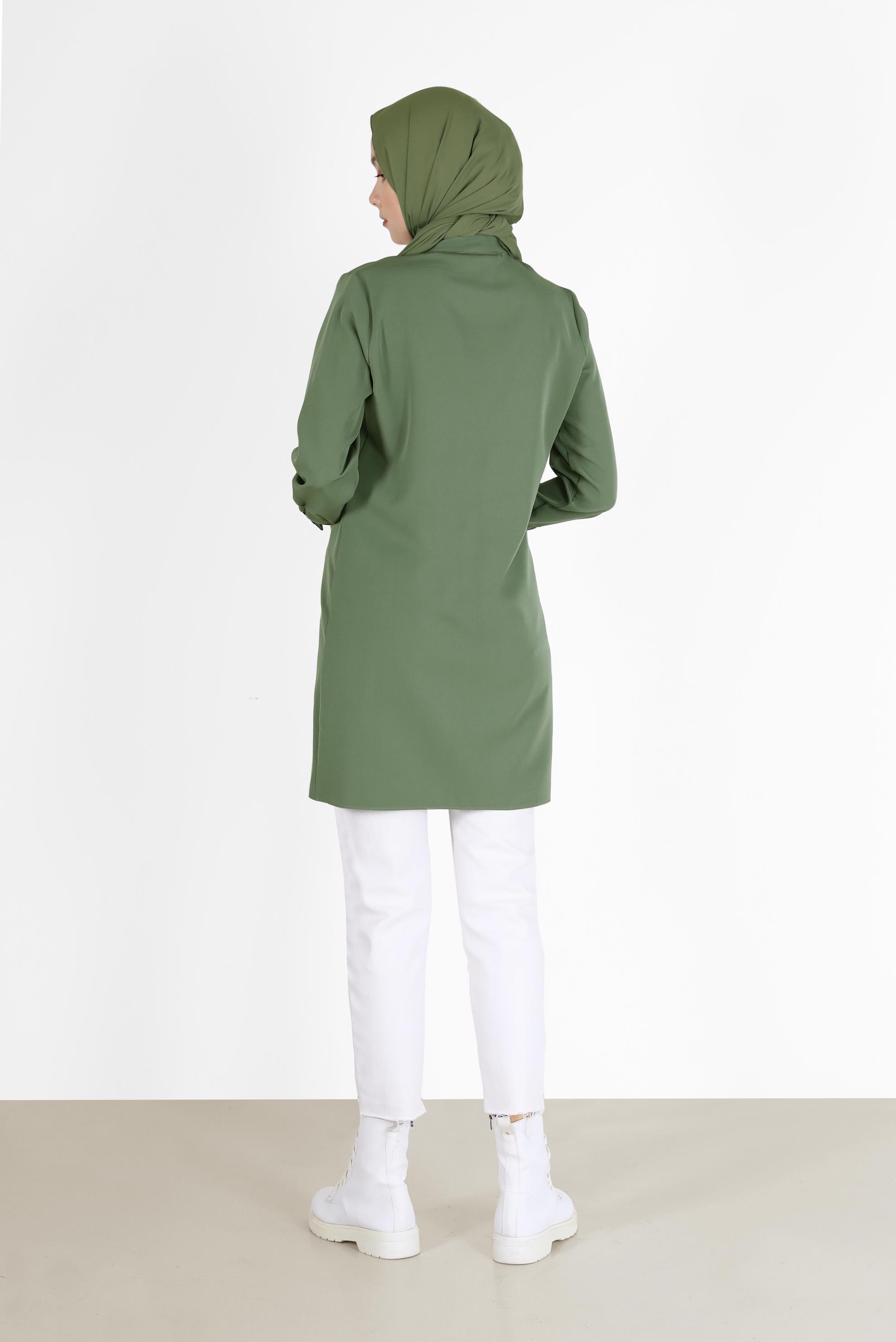 Tesettür giyim YEŞİL YAMA DETAYLI CEPLİ TUNİK 42212