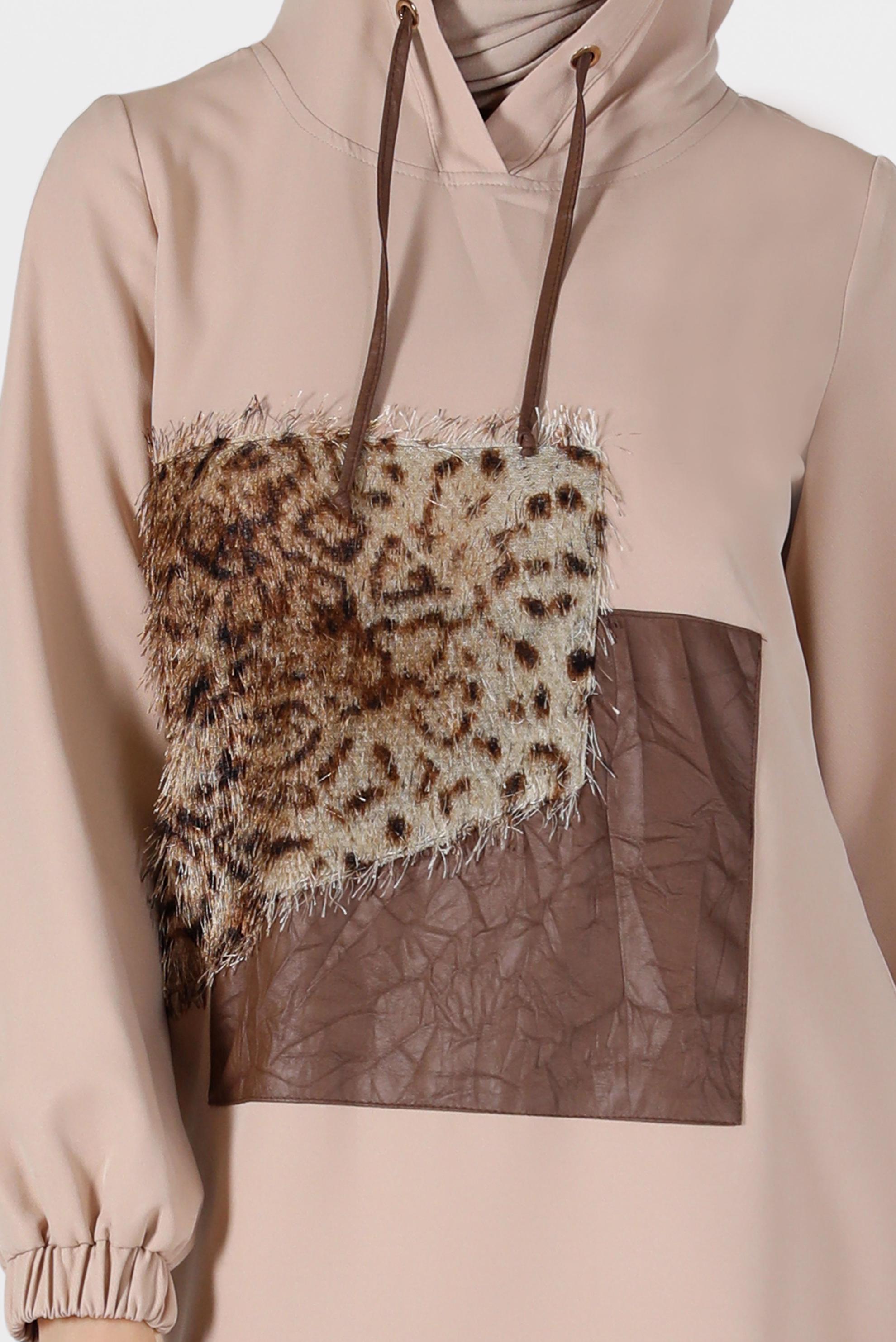 Tesettür giyim BEJ LEOPAR DESEN DETAYLI MANŞETLERİ LASTİKLİ TUNİK 42218 