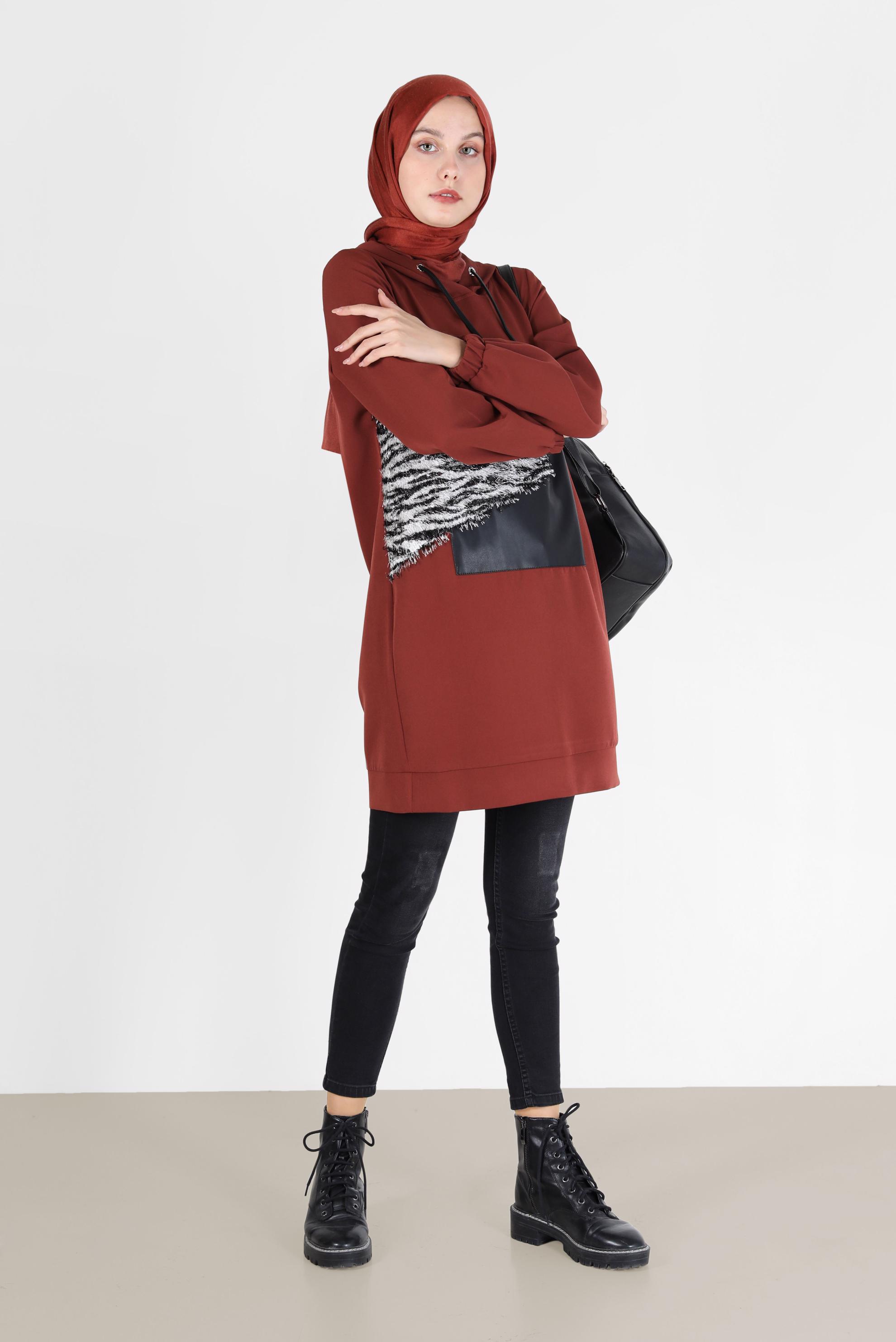 Tesettür giyim KAHVE LEOPAR DESEN DETAYLI MANŞETLERİ LASTİKLİ TUNİK 42218 