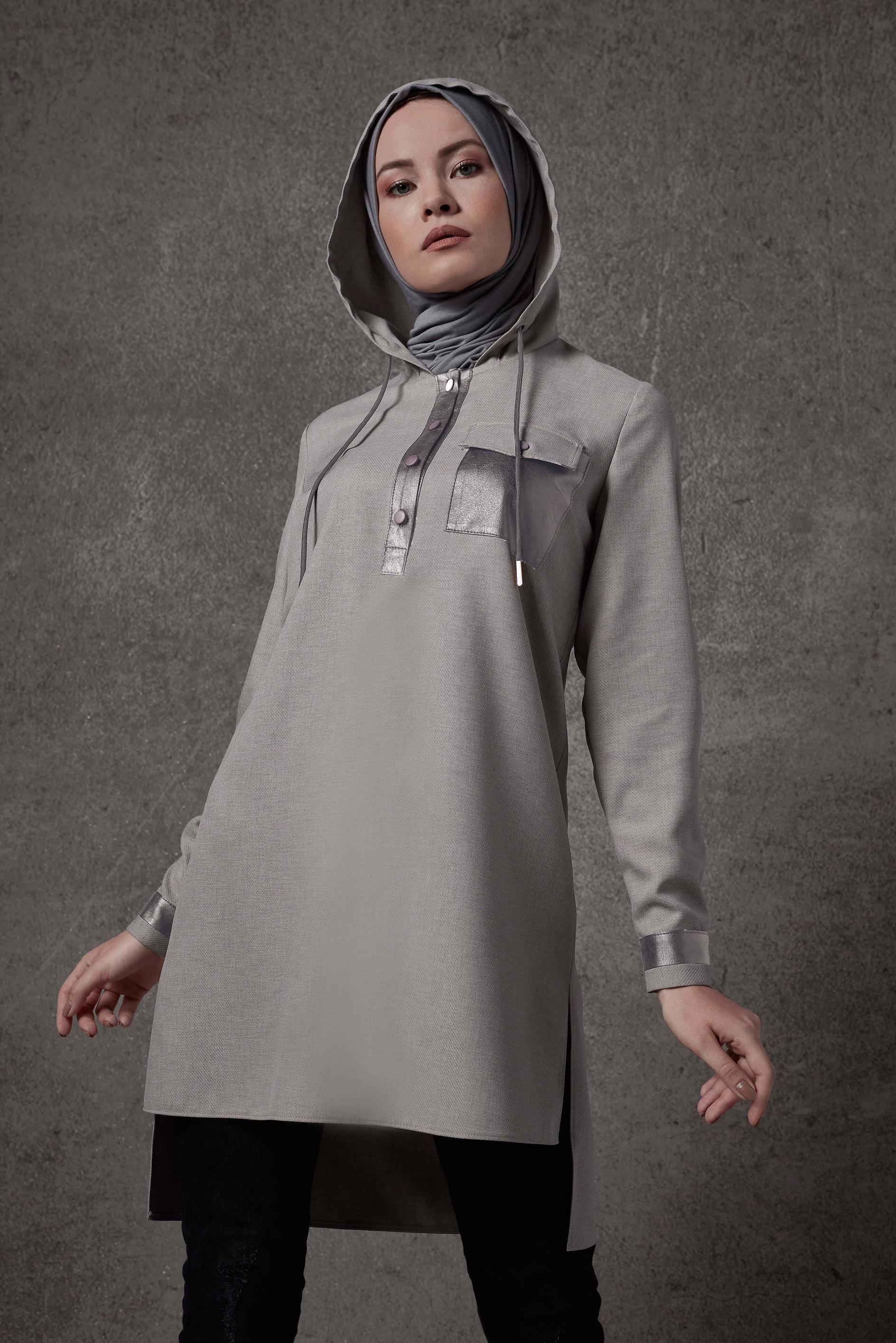 Tesettür giyim BEJ CEP DETAYLI KAPÜŞONLU TUNİK 42225 