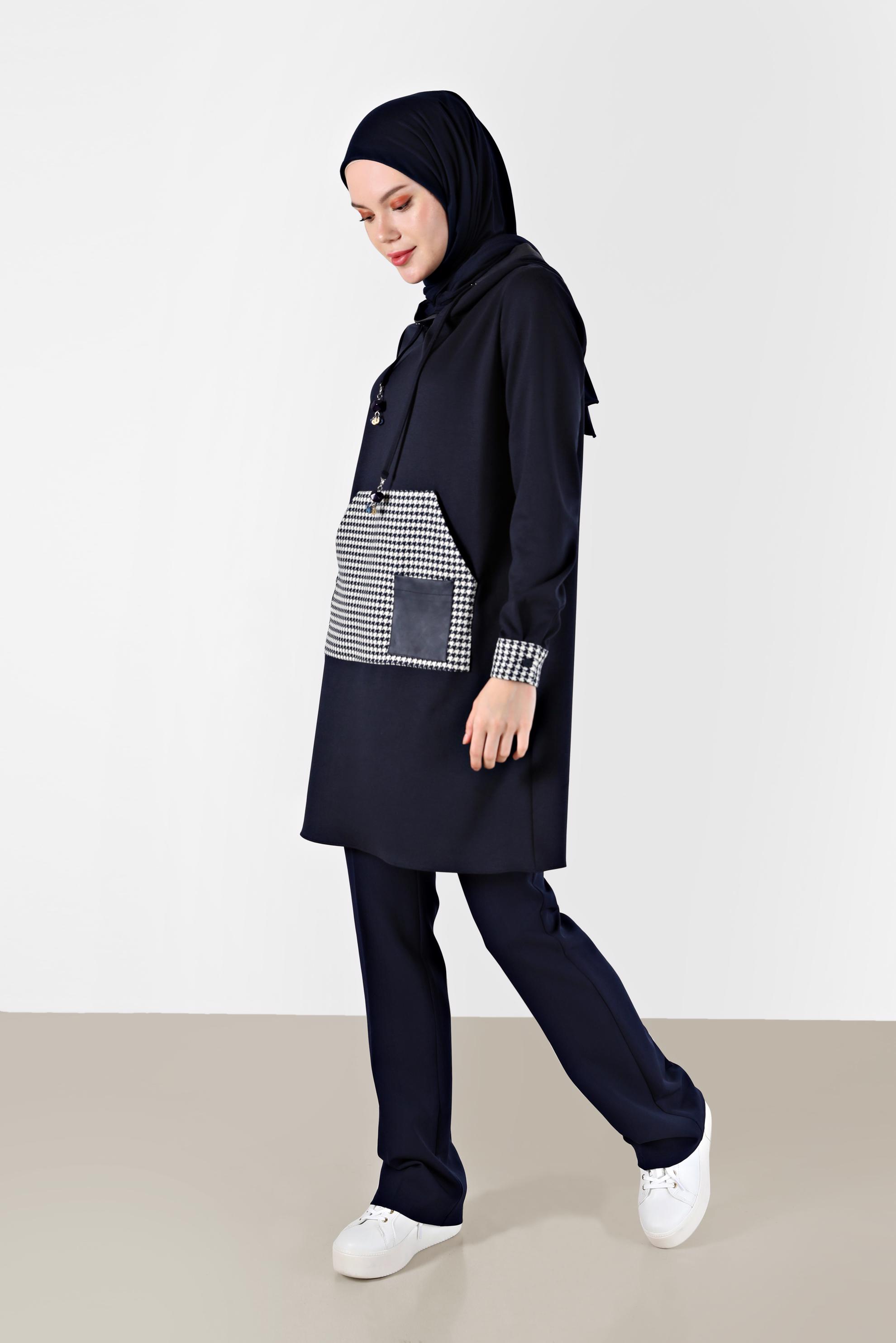 Tesettür giyim LACİVERT KAZAYAĞI DESEN DETAYLI TUNİK 42226	