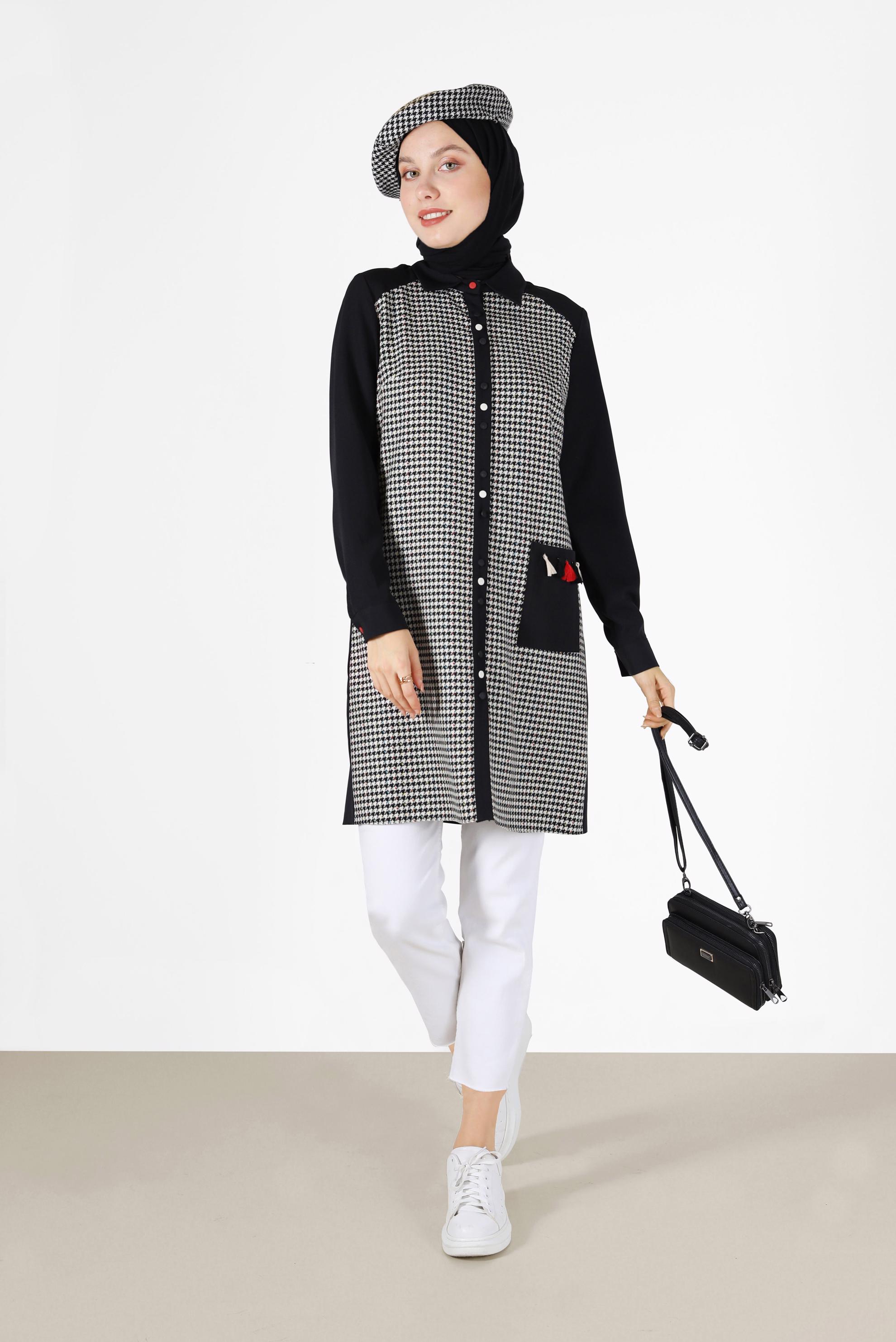 Tesettür giyim SİYAH KAZAYAĞI DESENLİ PÜSKÜL DETAYLI TUNİK 42230 