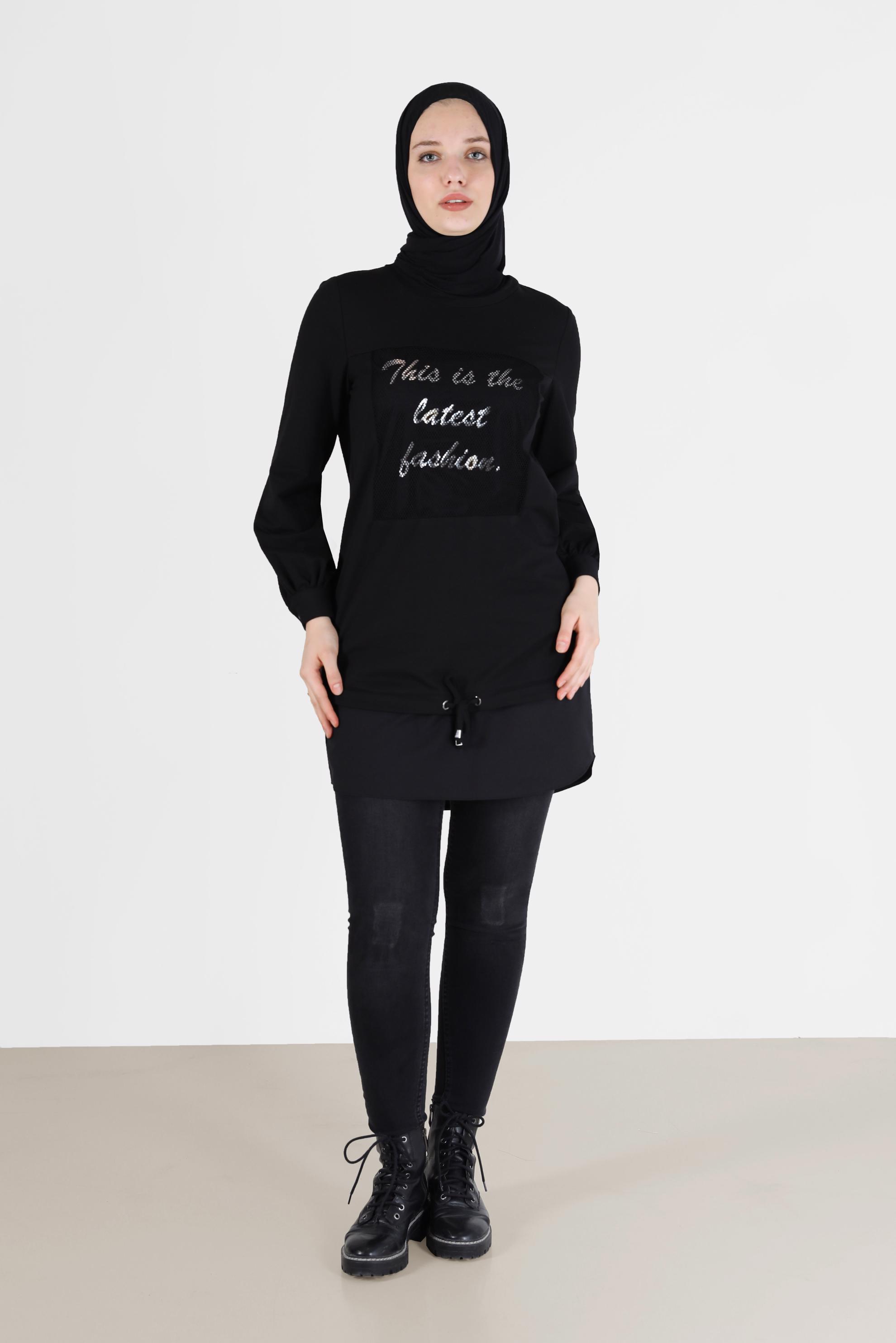 Tesettür giyim SİYAH FİLE DETAYLI YAZI BASKILI TUNİK 42233 