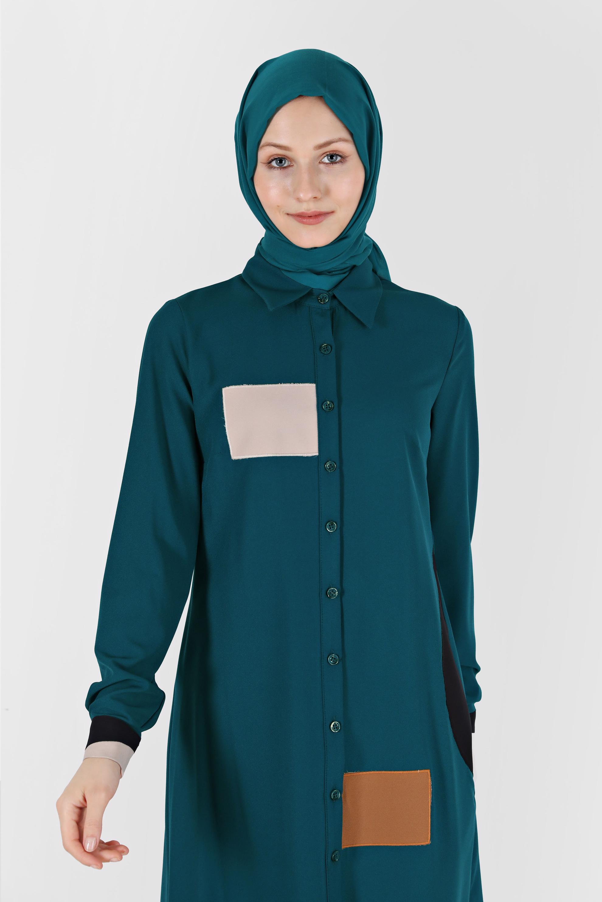 Tesettür giyim YEŞİL GEOMETRİK ŞEKİL DETAYLI TUNİK 42234 