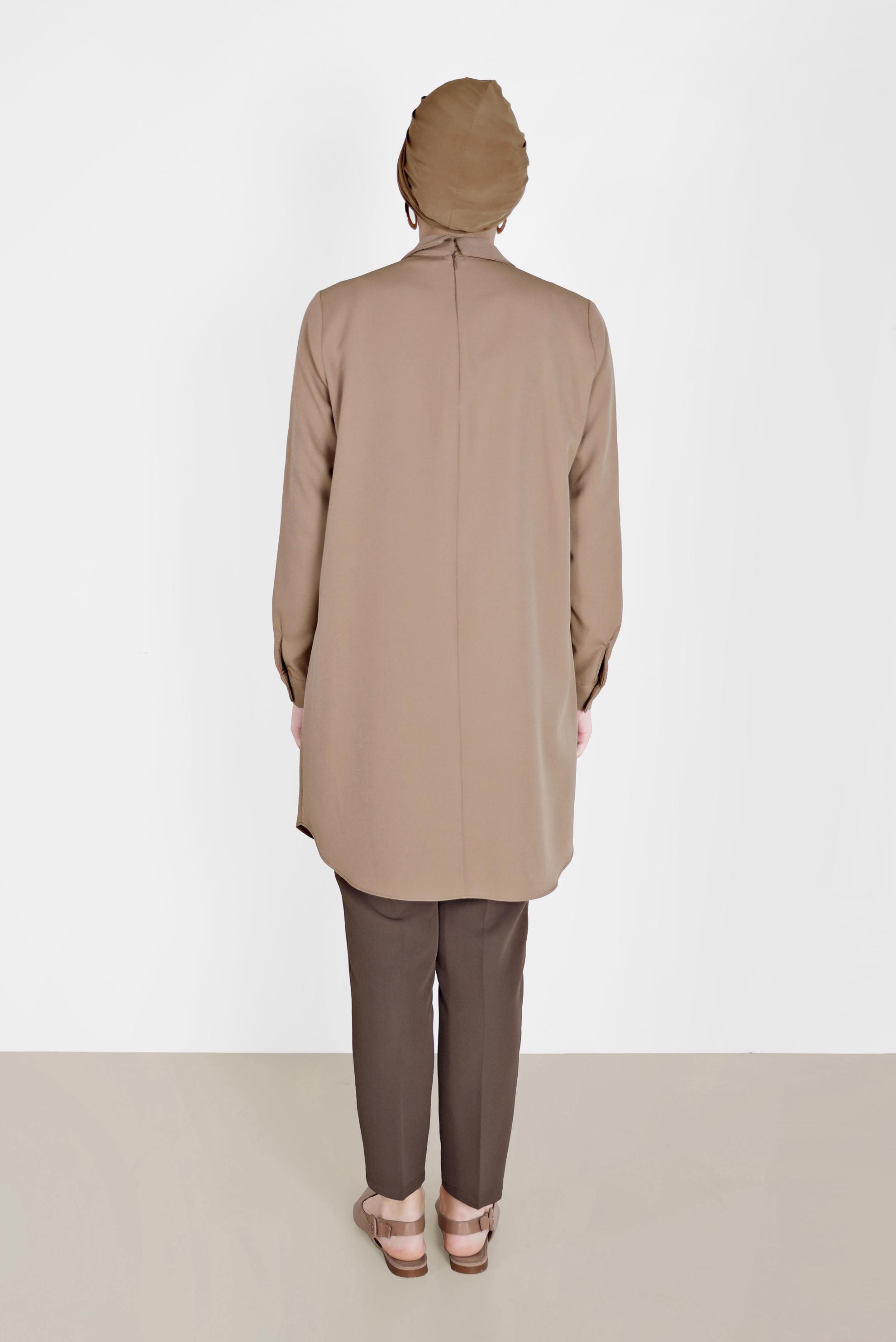 Tesettür giyim KAHVE DÜĞME DETAYLI TUNİK 42257 