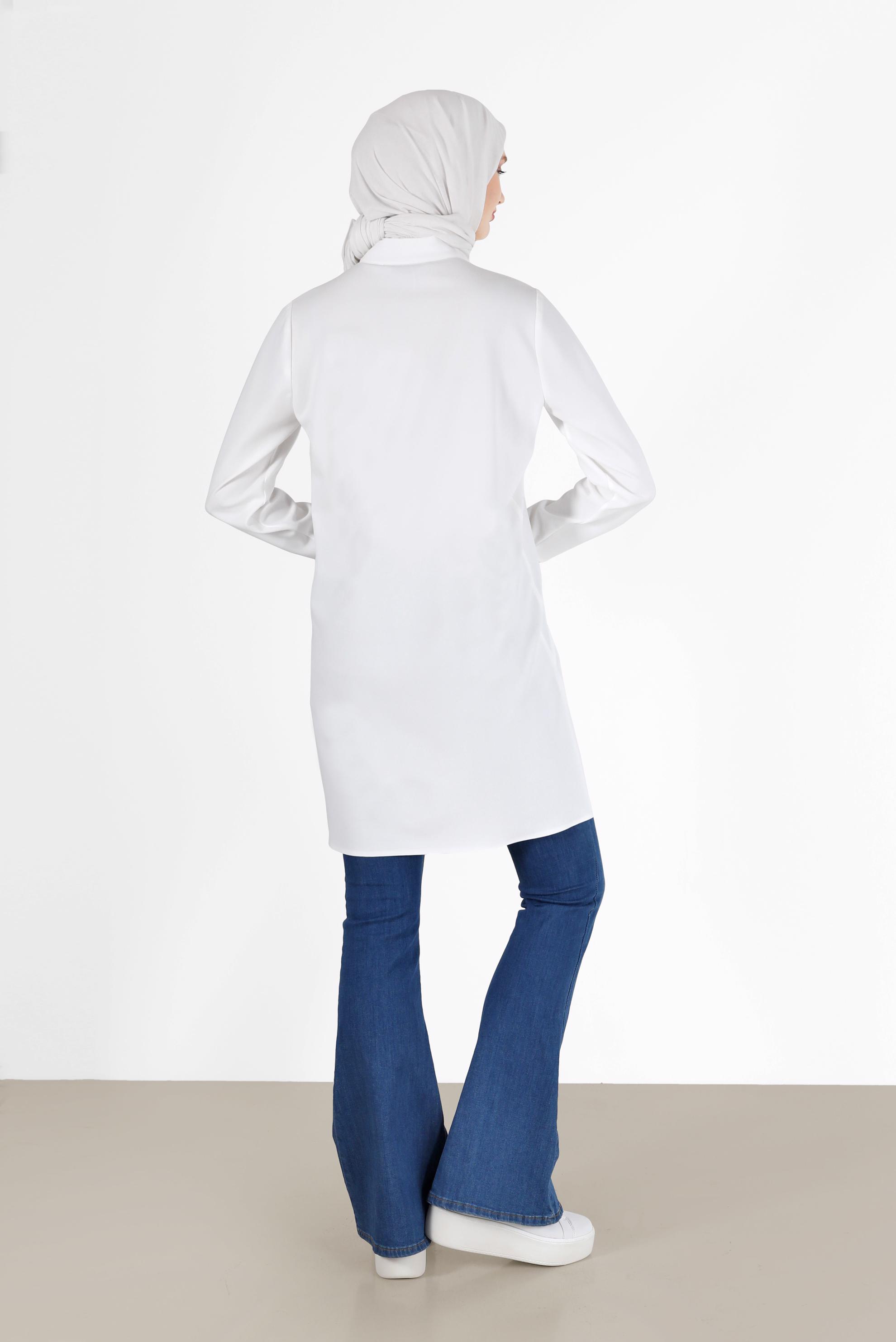 Tesettür giyim BEYAZ YAZI BASKILI FERMUARLI TUNİK 42260 