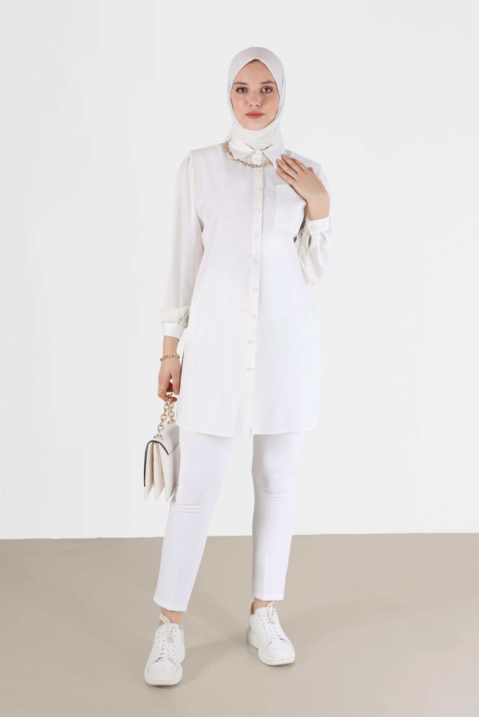Tesettür giyim BEYAZ CEP DETAYLI DÜĞMELİ TUNİK 42263 