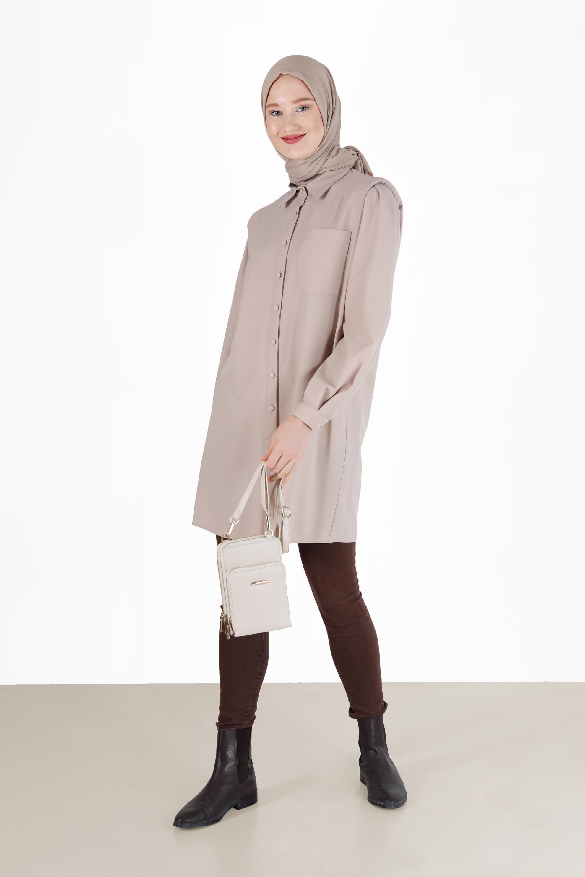 Tesettür giyim EKRU CEP DETAYLI DÜĞMELİ TUNİK 42263 