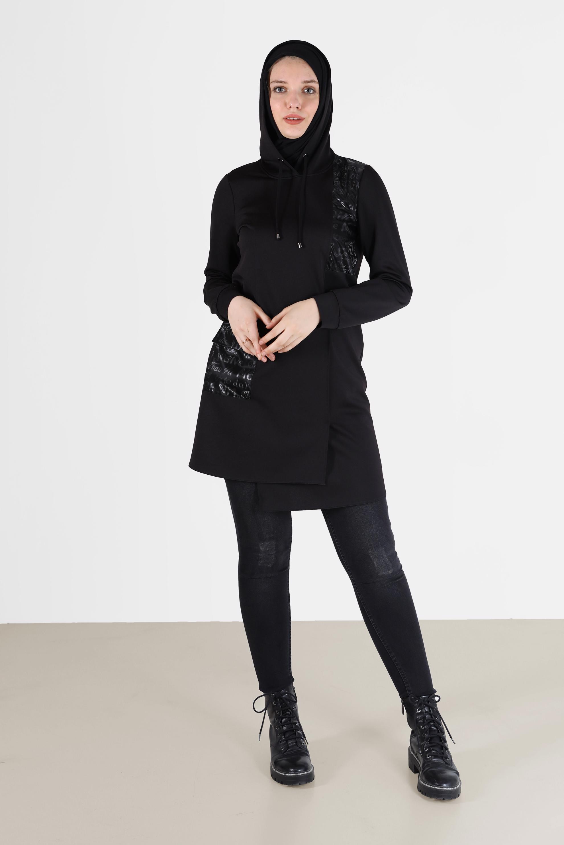 Tesettür giyim SİYAH YAZI BASKILI KAPÜŞONLU TUNİK 42276 