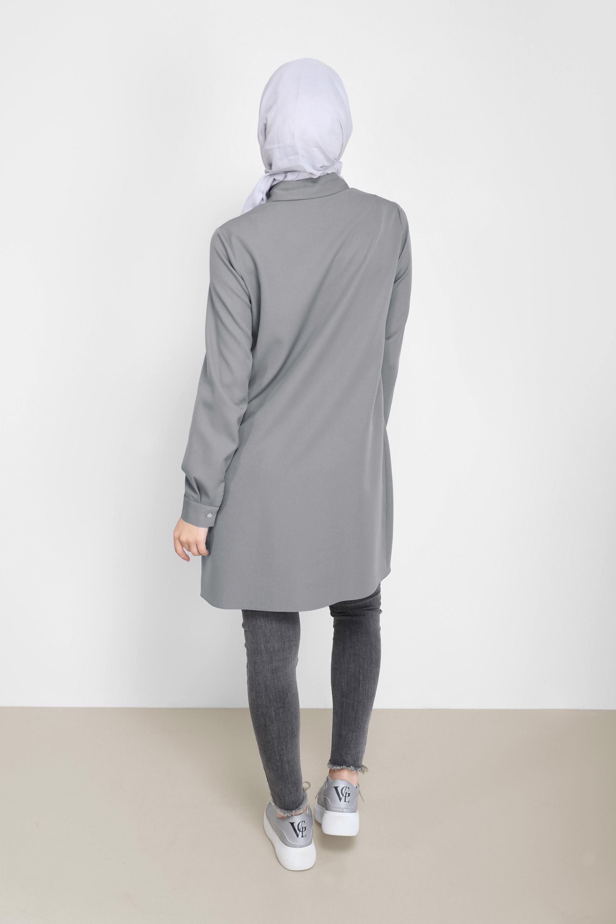 Tesettür giyim GRİ NAKIŞ DETAYLI METAL DÜĞMELİ TUNİK 42287 