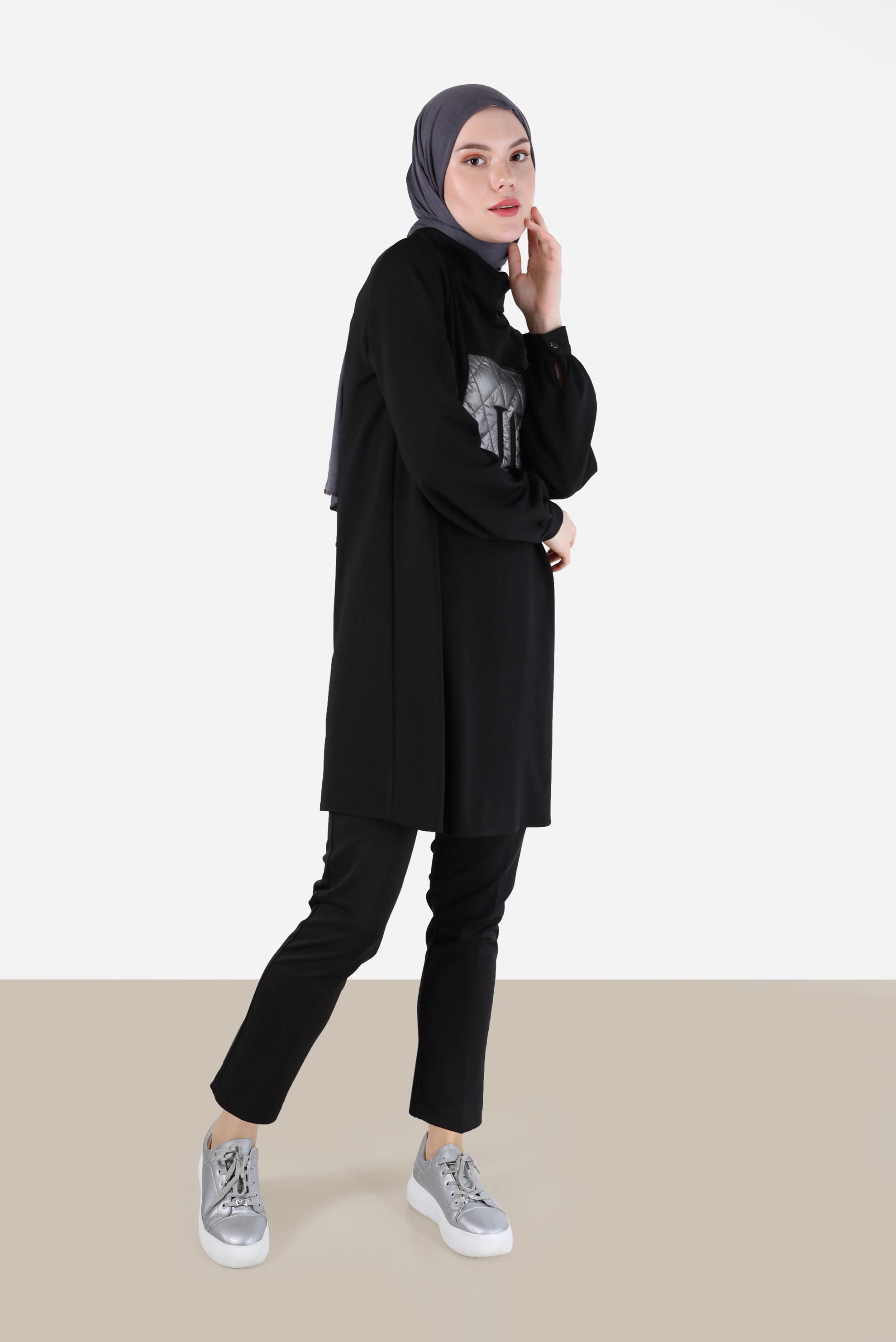 Tesettür giyim SİYAH KAPİTONE DESEN DETAYLI DEGAJE YAKA TUNİK 42289	