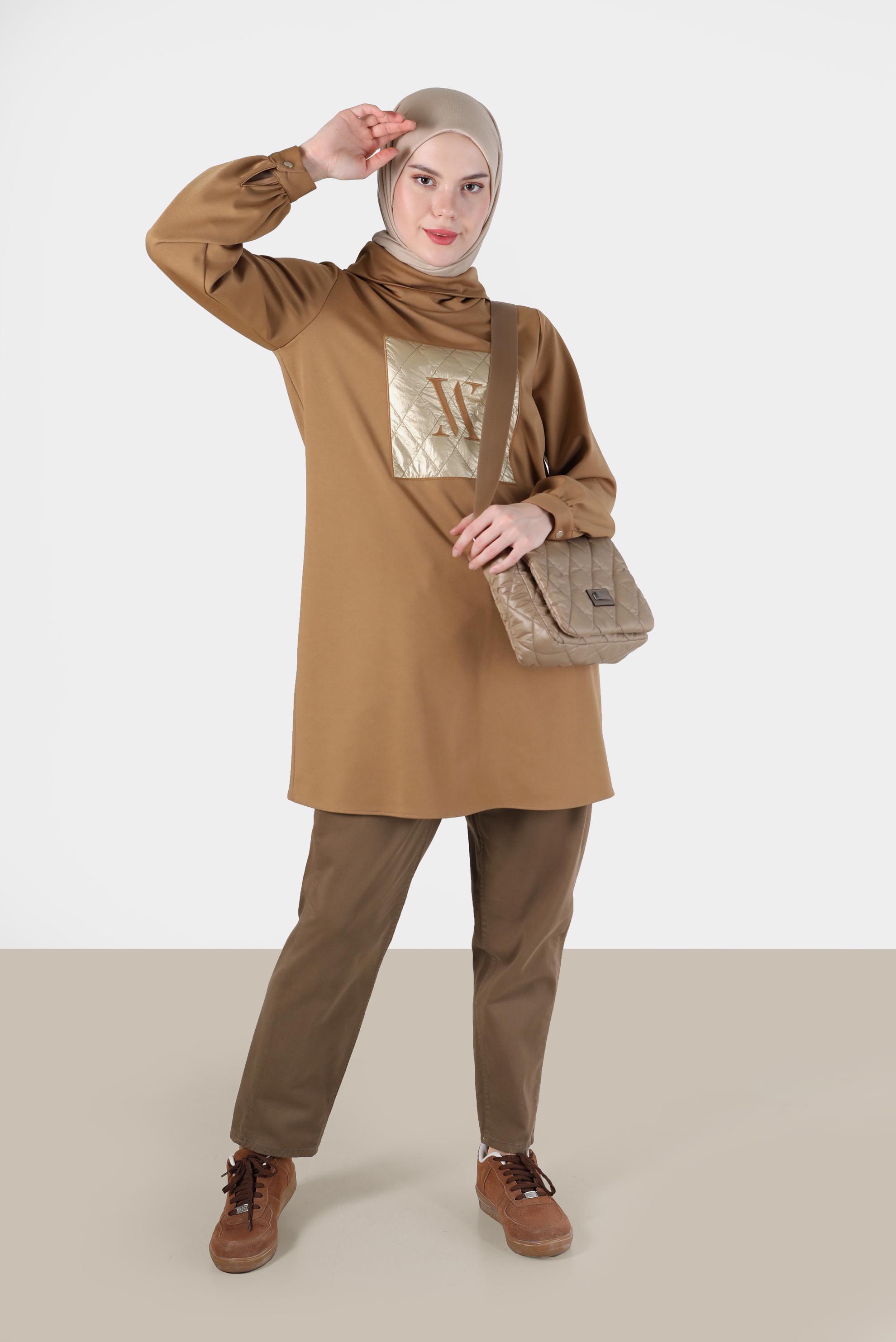 Tesettür giyim TABA KAPİTONE DESEN DETAYLI DEGAJE YAKA TUNİK 42289	