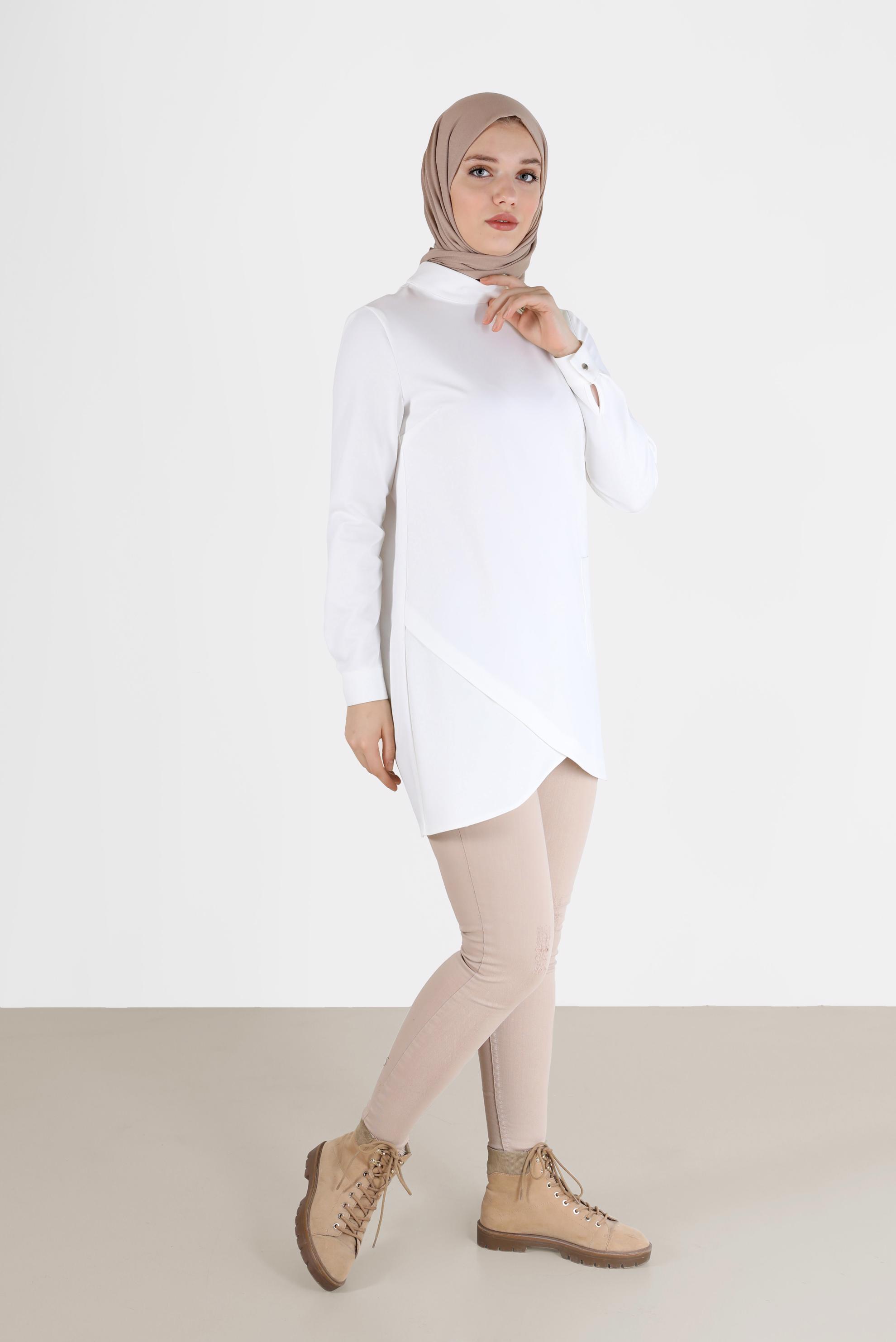 Tesettür giyim BEYAZ FERMUAR DETAYLI ASİMETRİK KESİM TUNİK 42294 