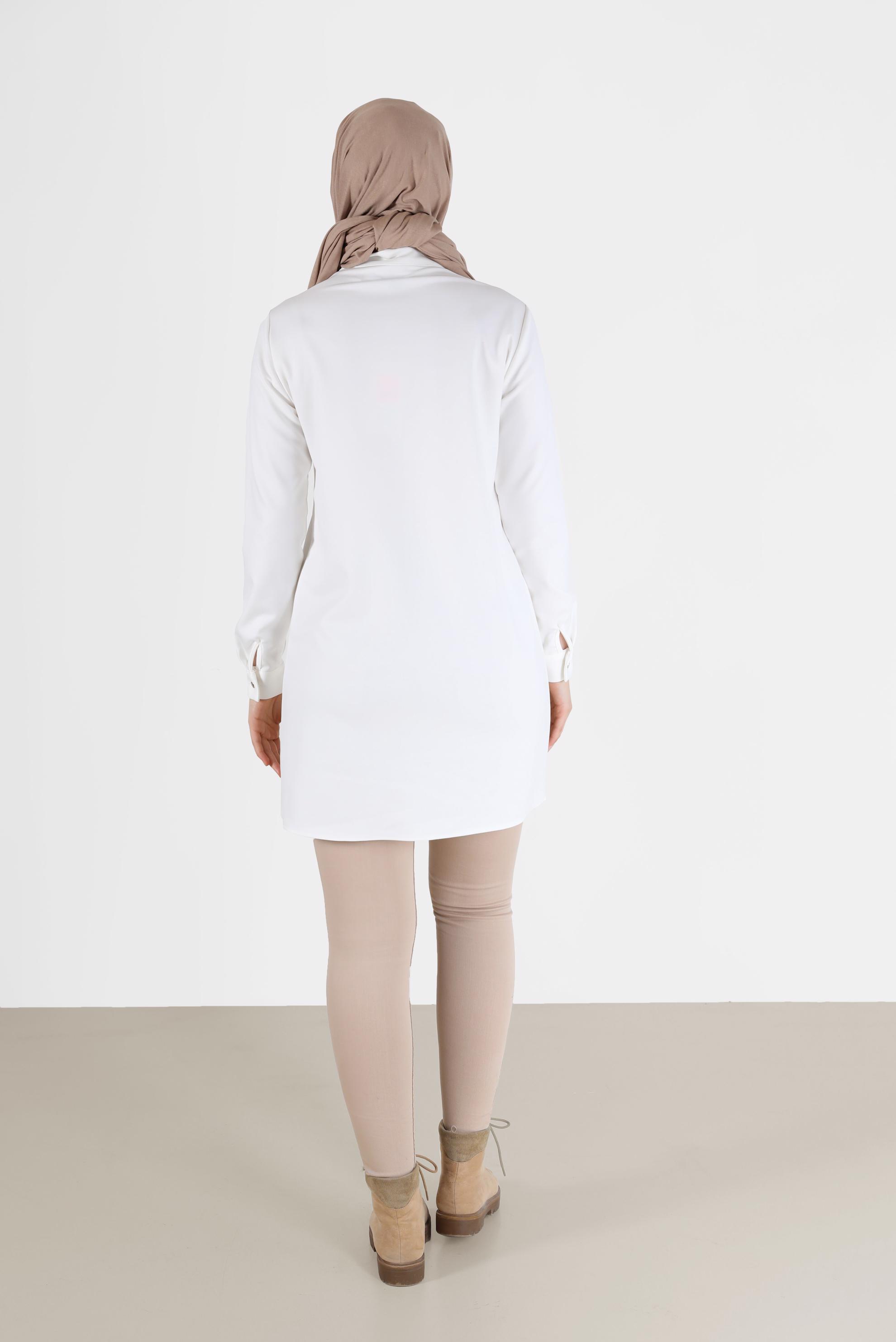 Tesettür giyim BEYAZ FERMUAR DETAYLI ASİMETRİK KESİM TUNİK 42294 