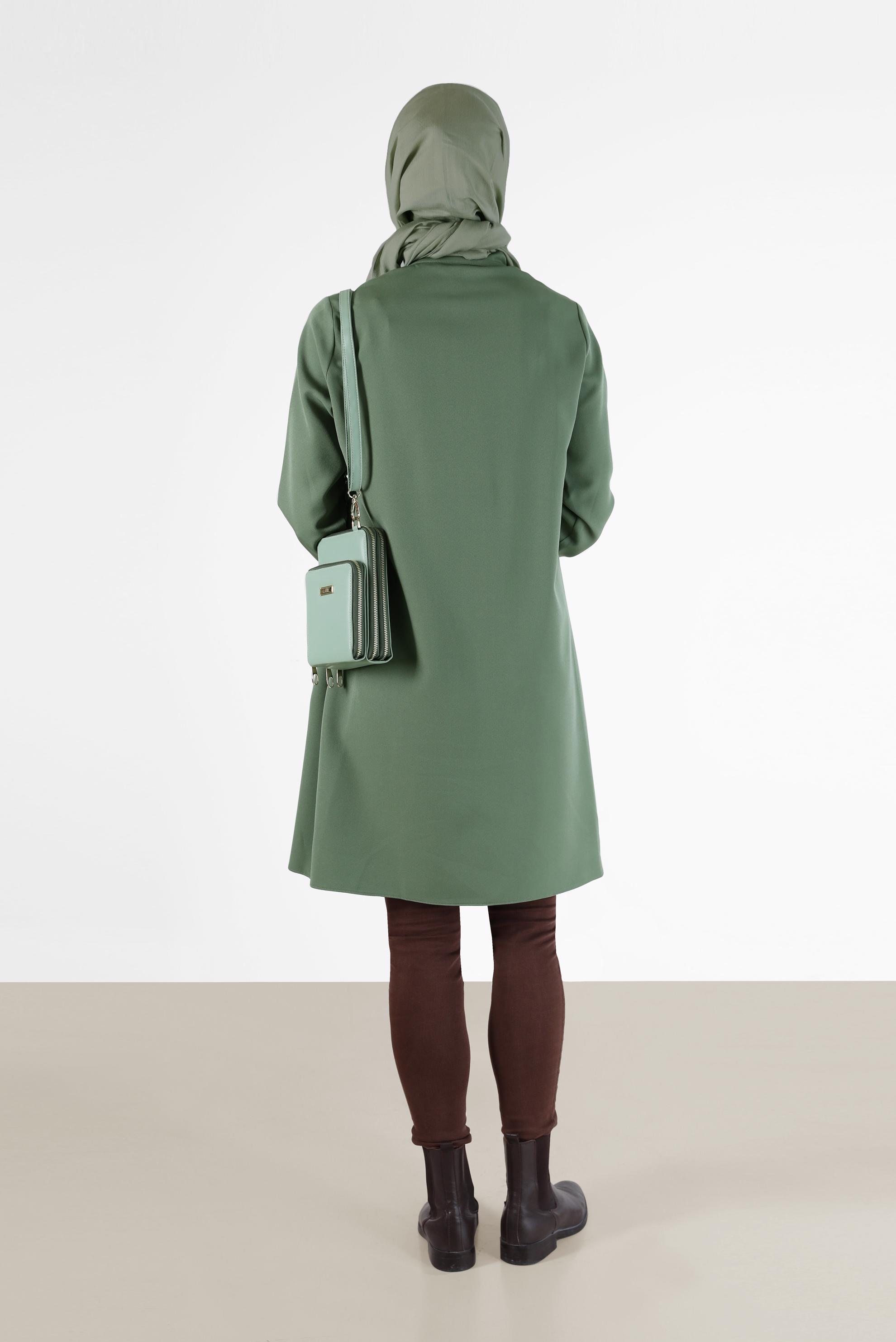 Tesettür giyim YEŞİL GEOMETRİK DESEN DETAYLI DÜĞMELİ TUNİK 42306 