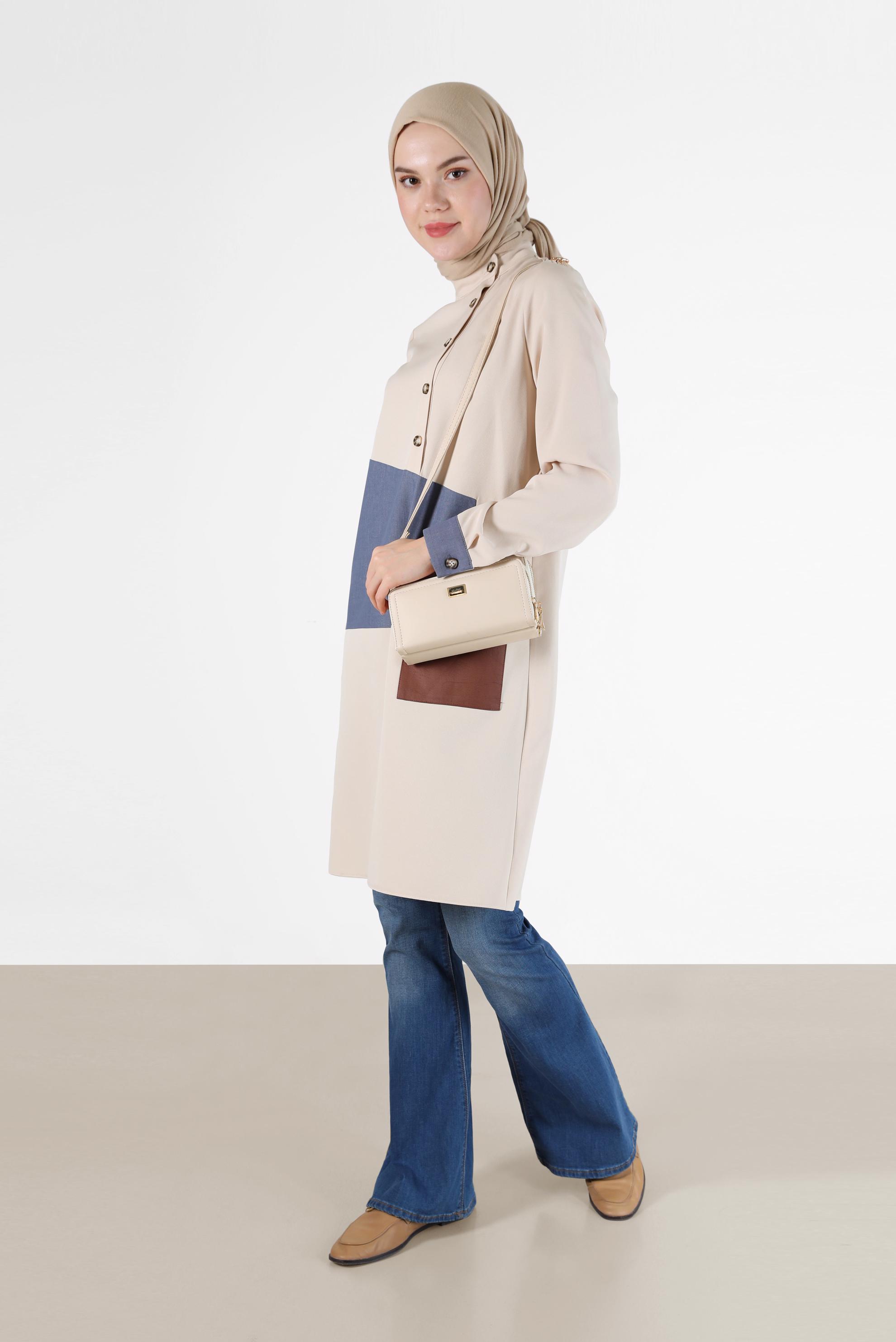 Tesettür giyim EKRU GEOMETRİK DESEN DETAYLI DÜĞMELİ TUNİK 42306 