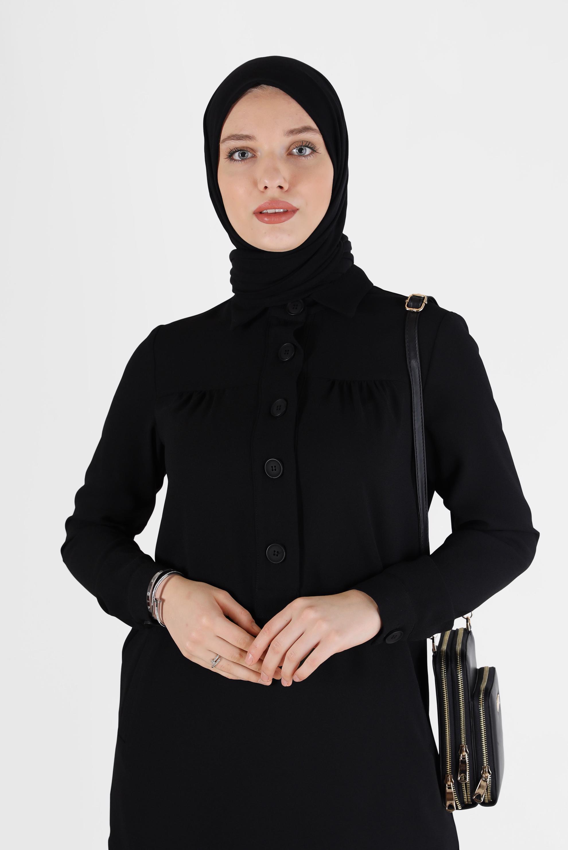 Tesettür giyim SİYAH DÜĞME DETAYLI TUNİK 42307 