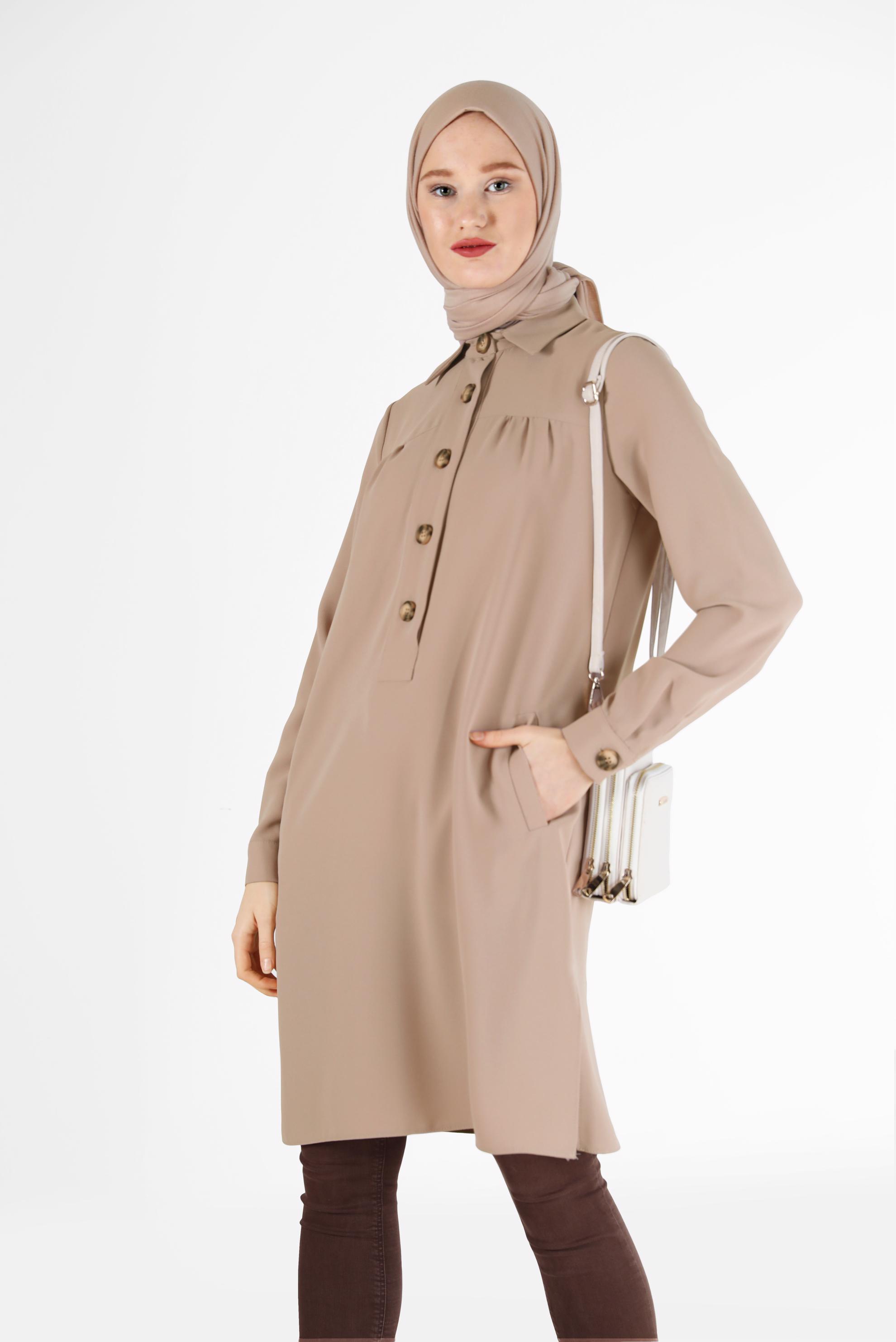 Tesettür giyim BEJ DÜĞME DETAYLI TUNİK 42307 