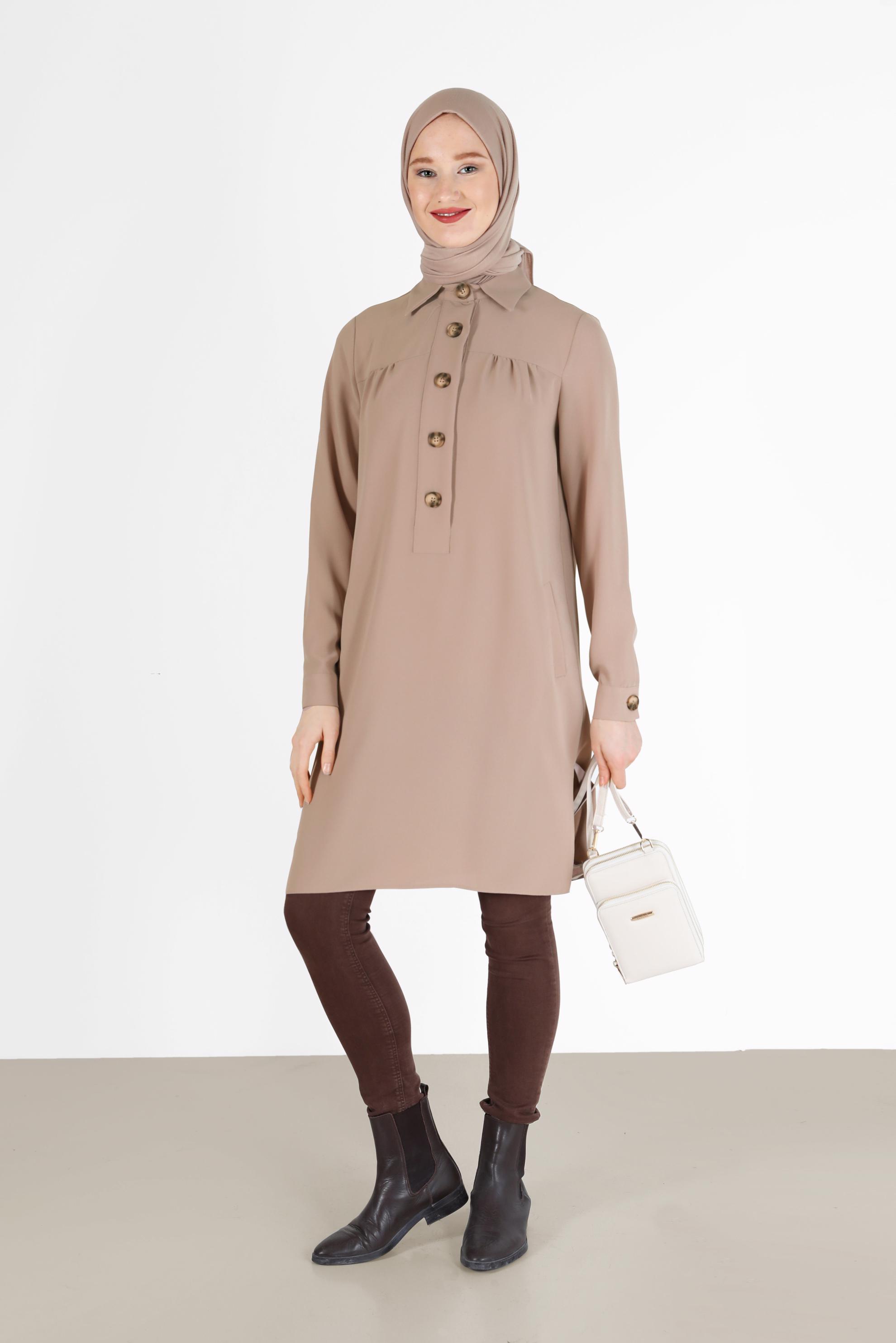Tesettür giyim BEJ DÜĞME DETAYLI TUNİK 42307 