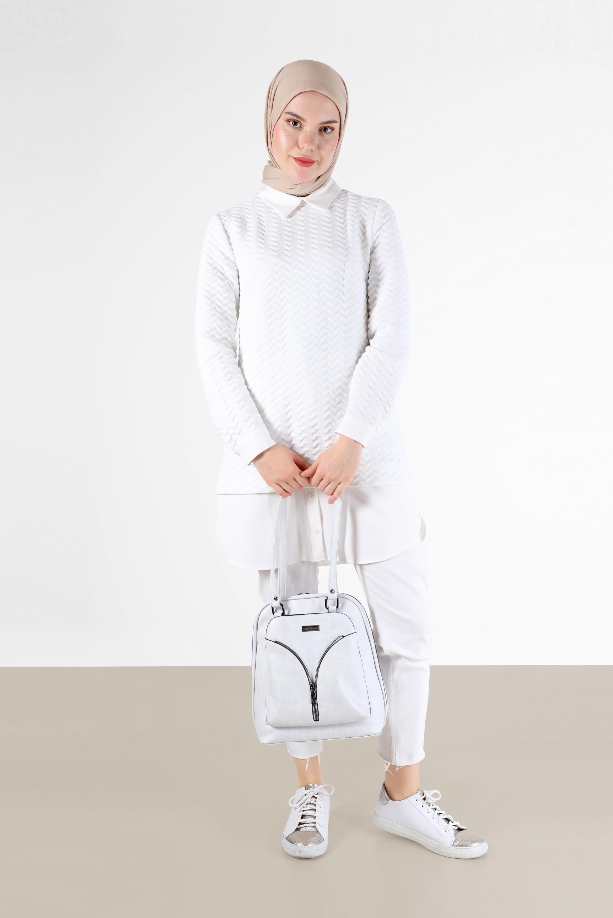 Tesettür giyim BEYAZ GÖMLEK PARÇA DETAYLI KENDİNDEN DESENLİ TUNİK 42318 