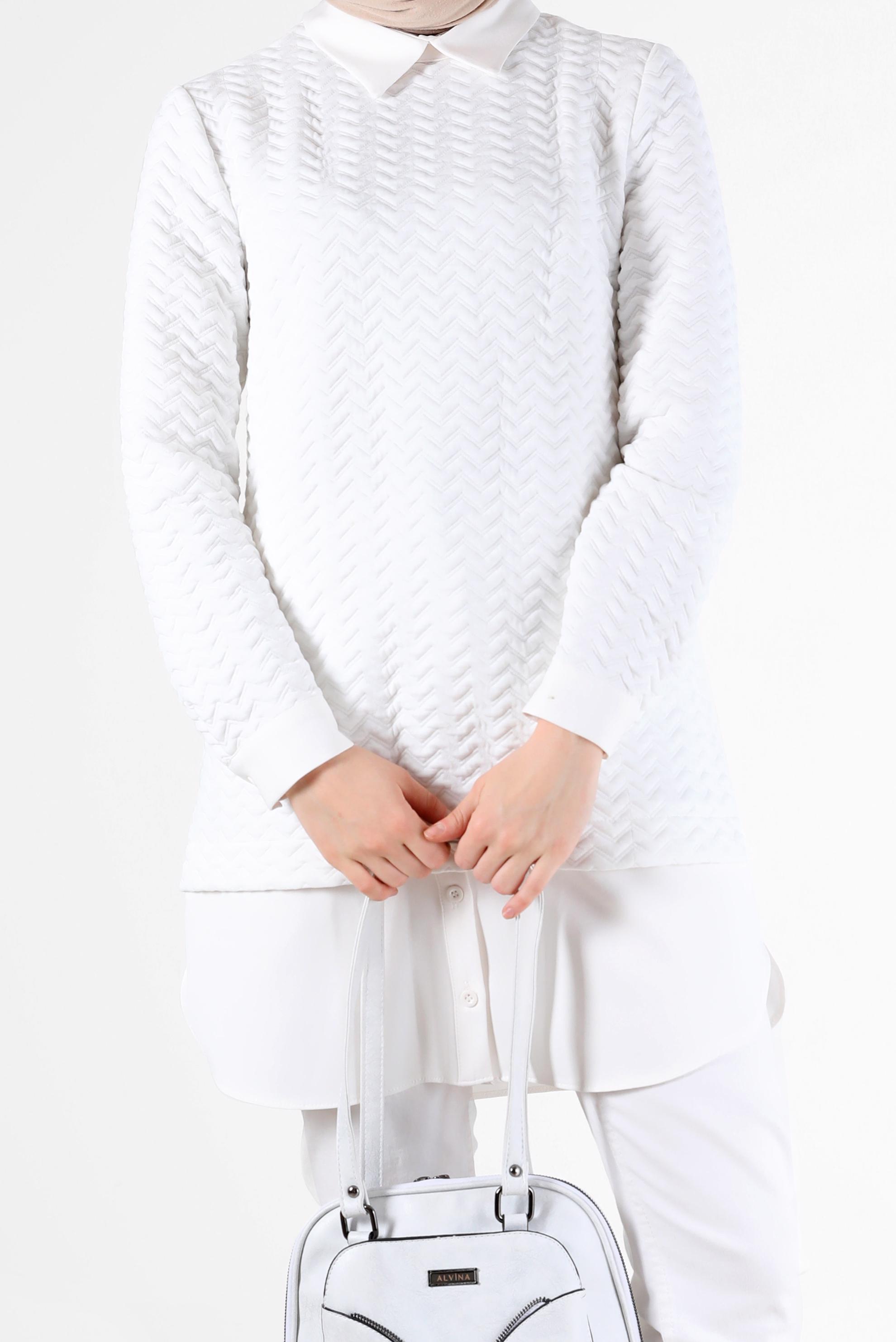 Tesettür giyim BEYAZ GÖMLEK PARÇA DETAYLI KENDİNDEN DESENLİ TUNİK 42318 