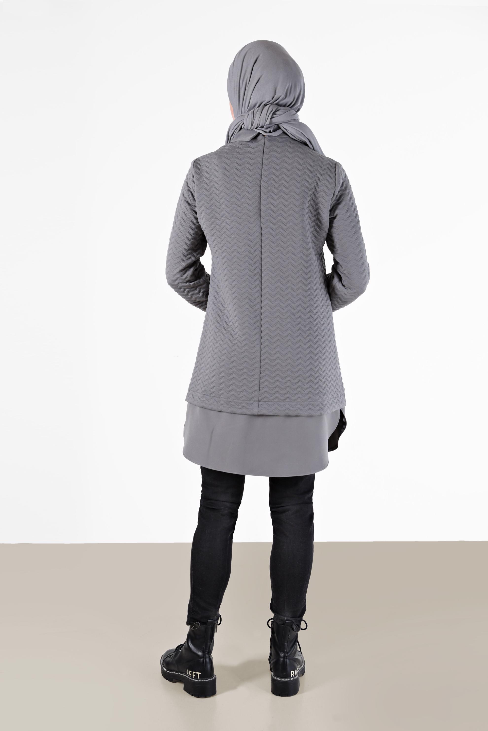 Tesettür giyim GRİ GÖMLEK PARÇA DETAYLI KENDİNDEN DESENLİ TUNİK 42318 