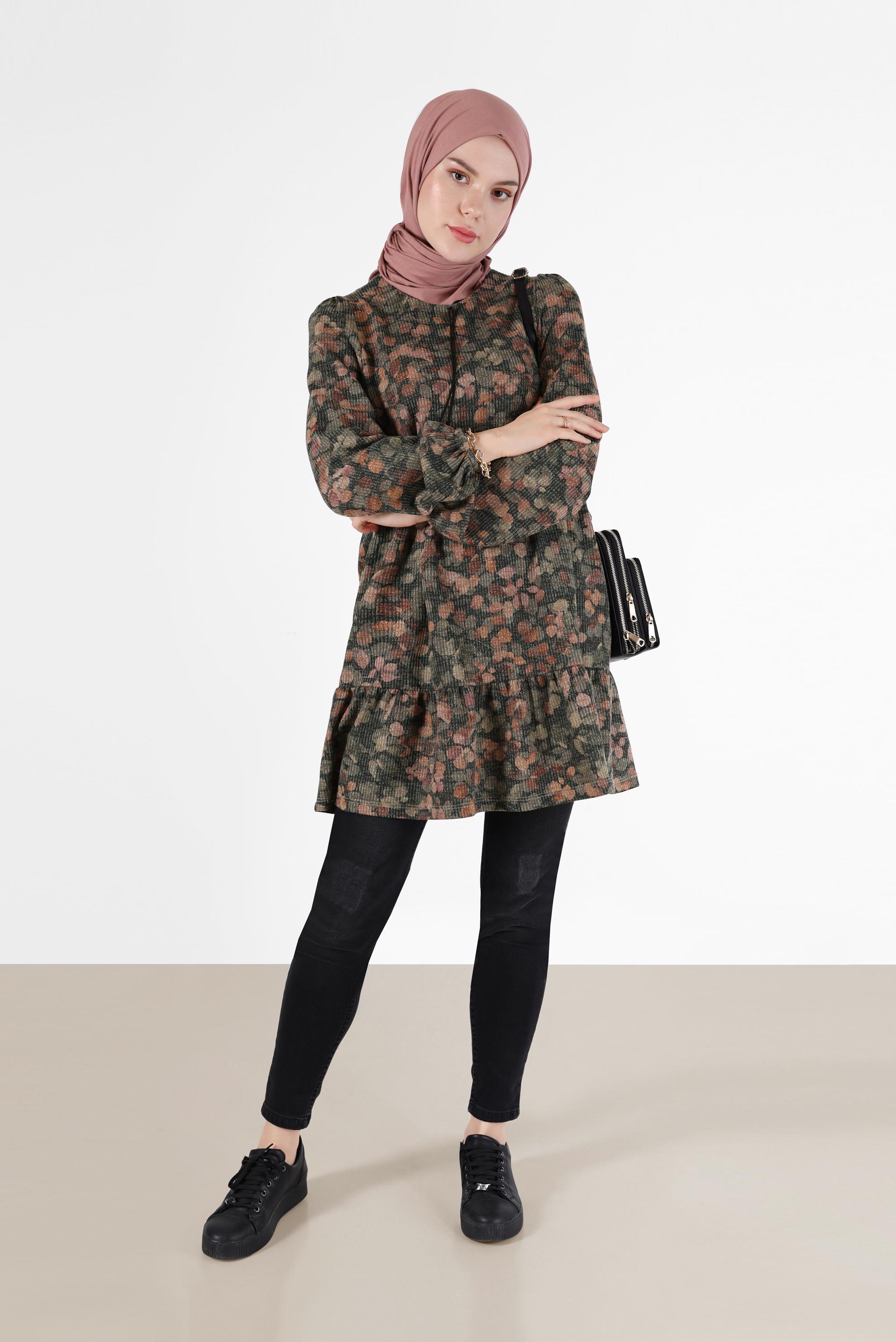 Tesettür giyim SİYAH BAĞCIK DETAYLI DESENLİ KATLI TUNİK 42320 
