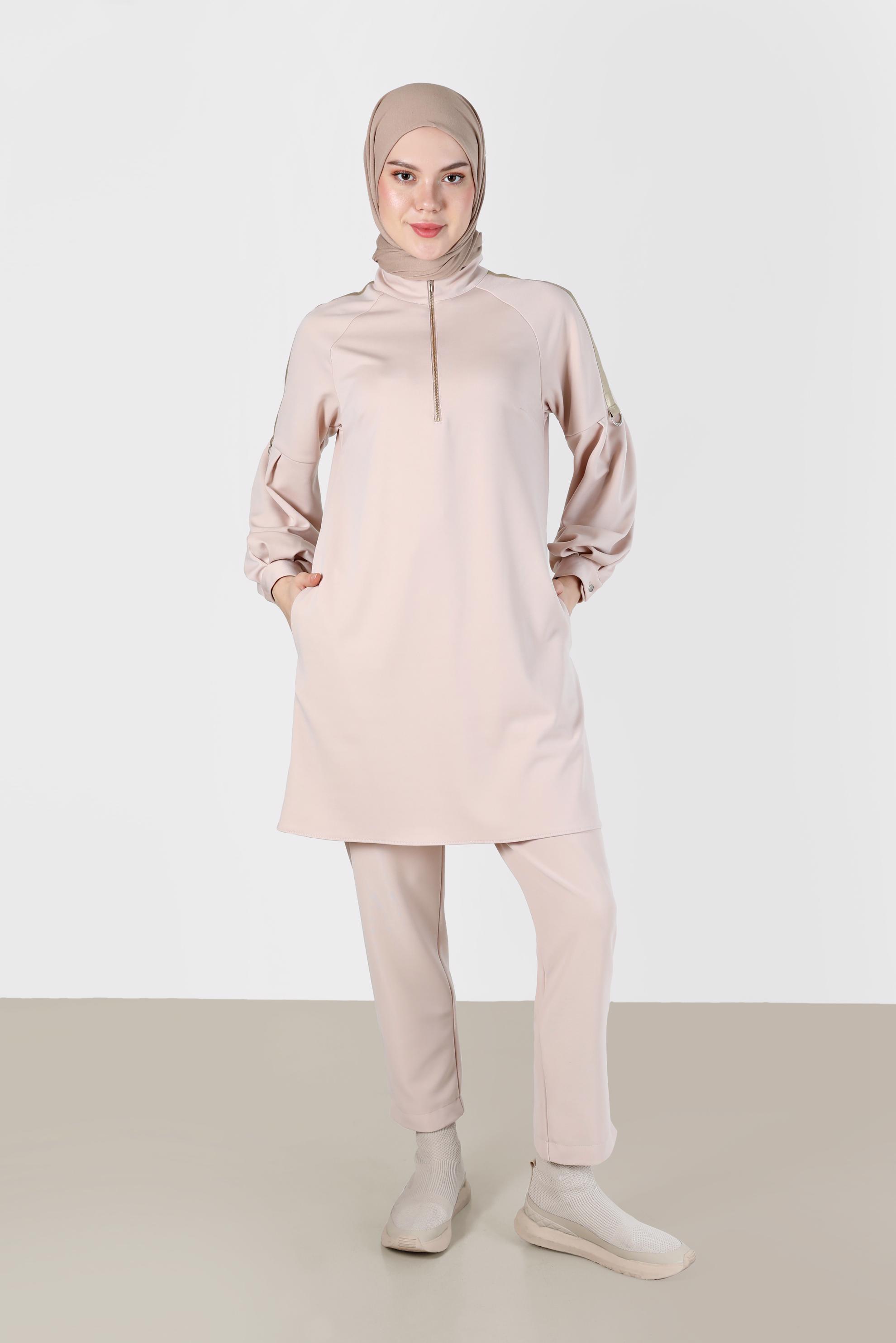 Tesettür giyim BEJ DERİ ŞERİT DETAYLI FERMUARLI TUNİK 42322 