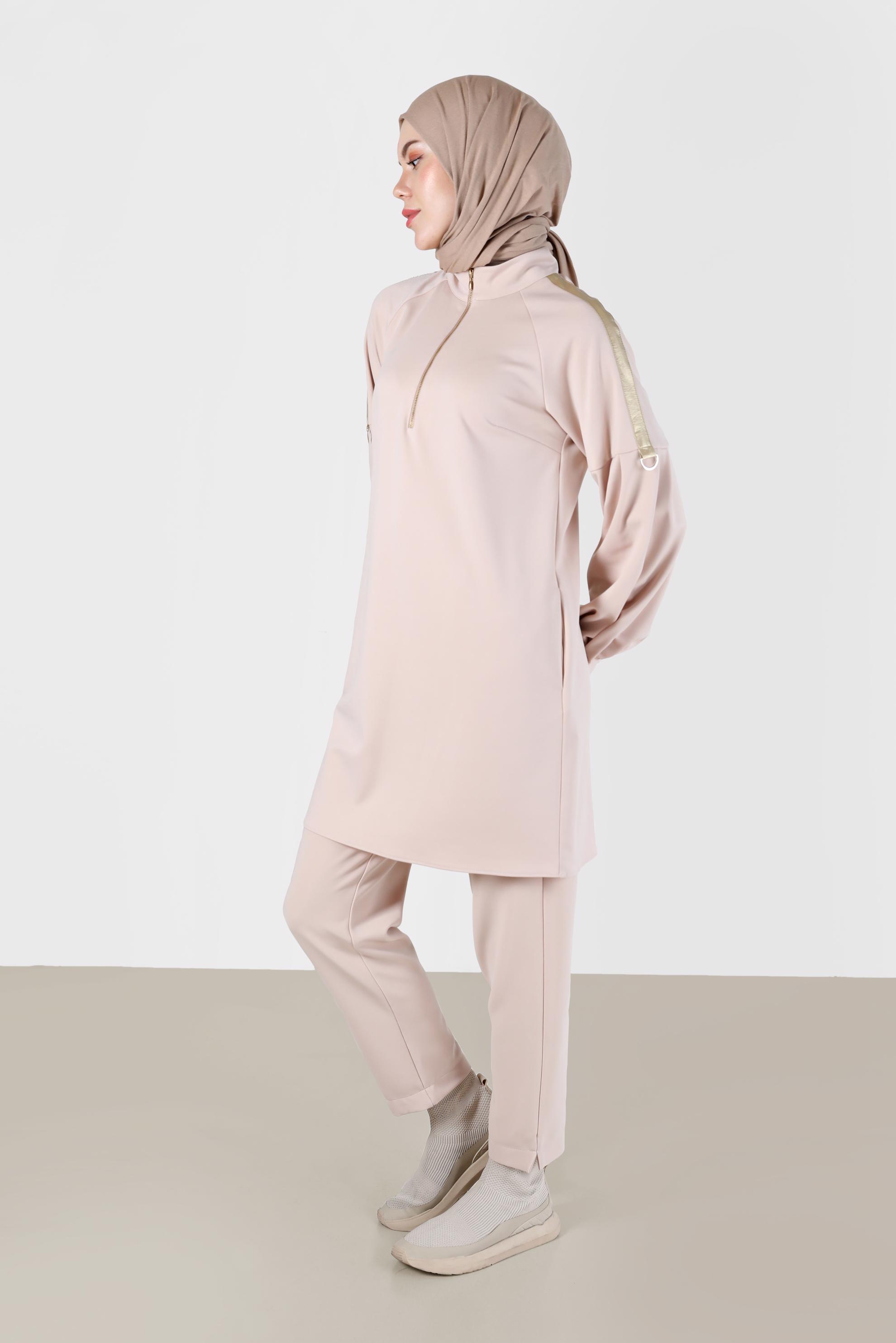 Tesettür giyim BEJ DERİ ŞERİT DETAYLI FERMUARLI TUNİK 42322 