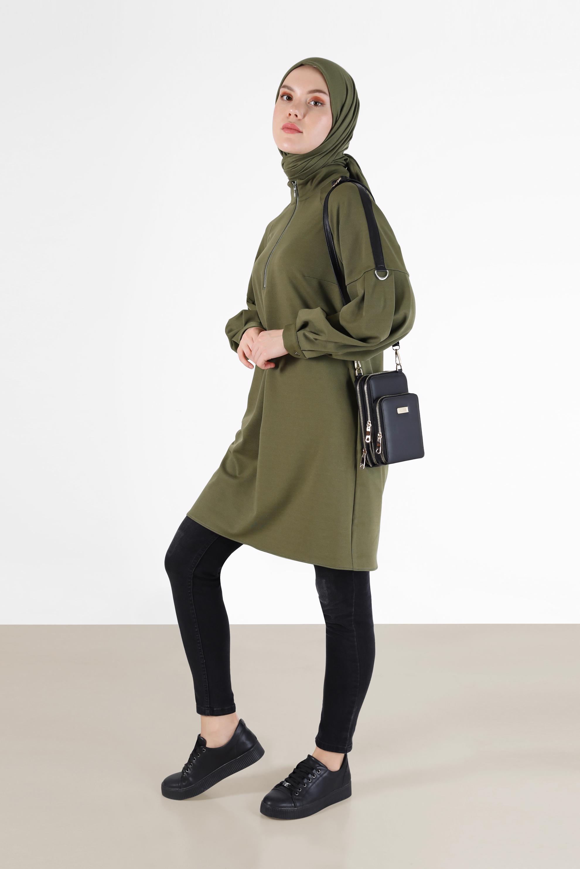 Tesettür giyim HAKİ DERİ ŞERİT DETAYLI FERMUARLI TUNİK 42322 