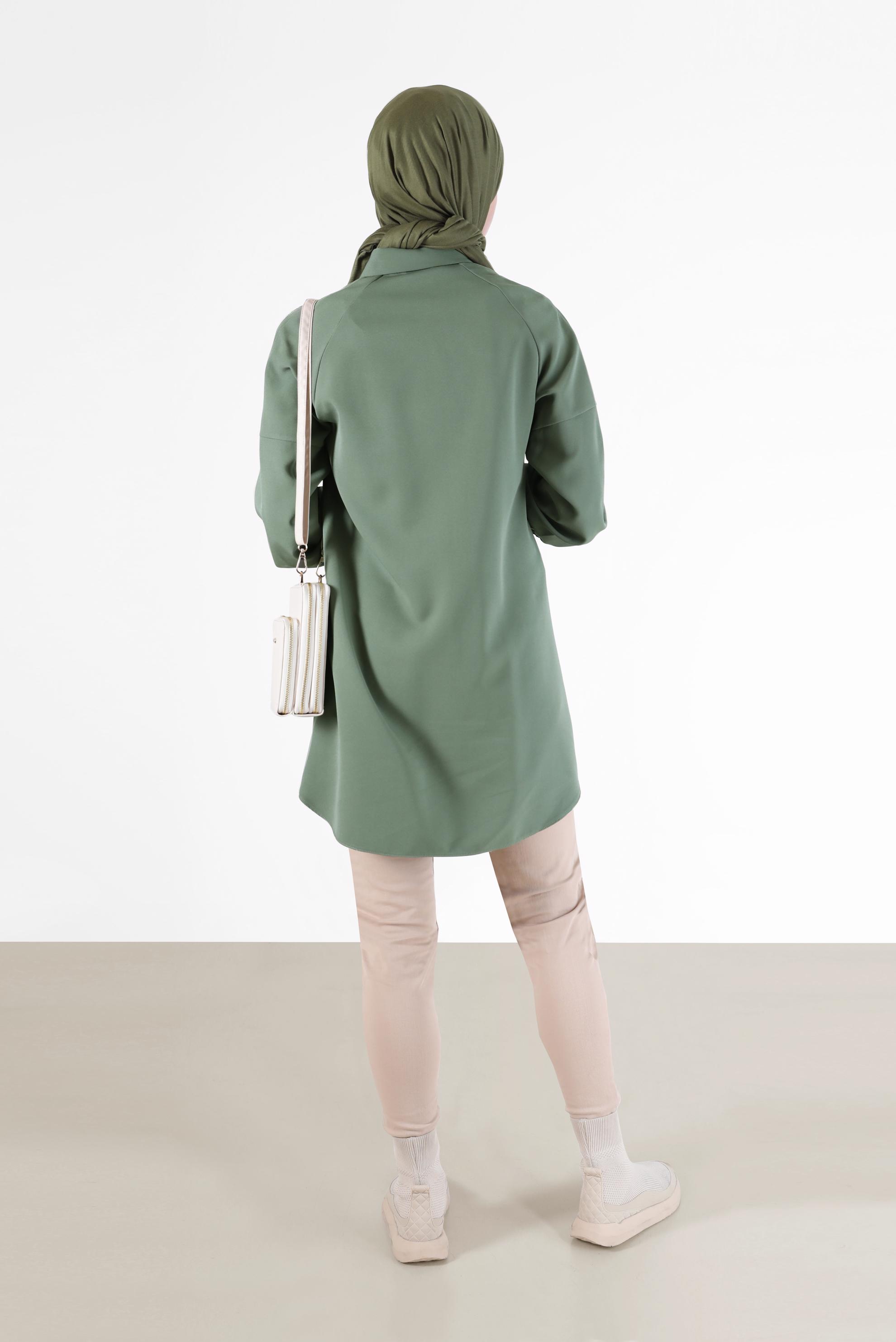 Tesettür giyim YEŞİL NAKIŞ DETAYLI GİZLİ DÜĞMELİ TUNİK 42323 