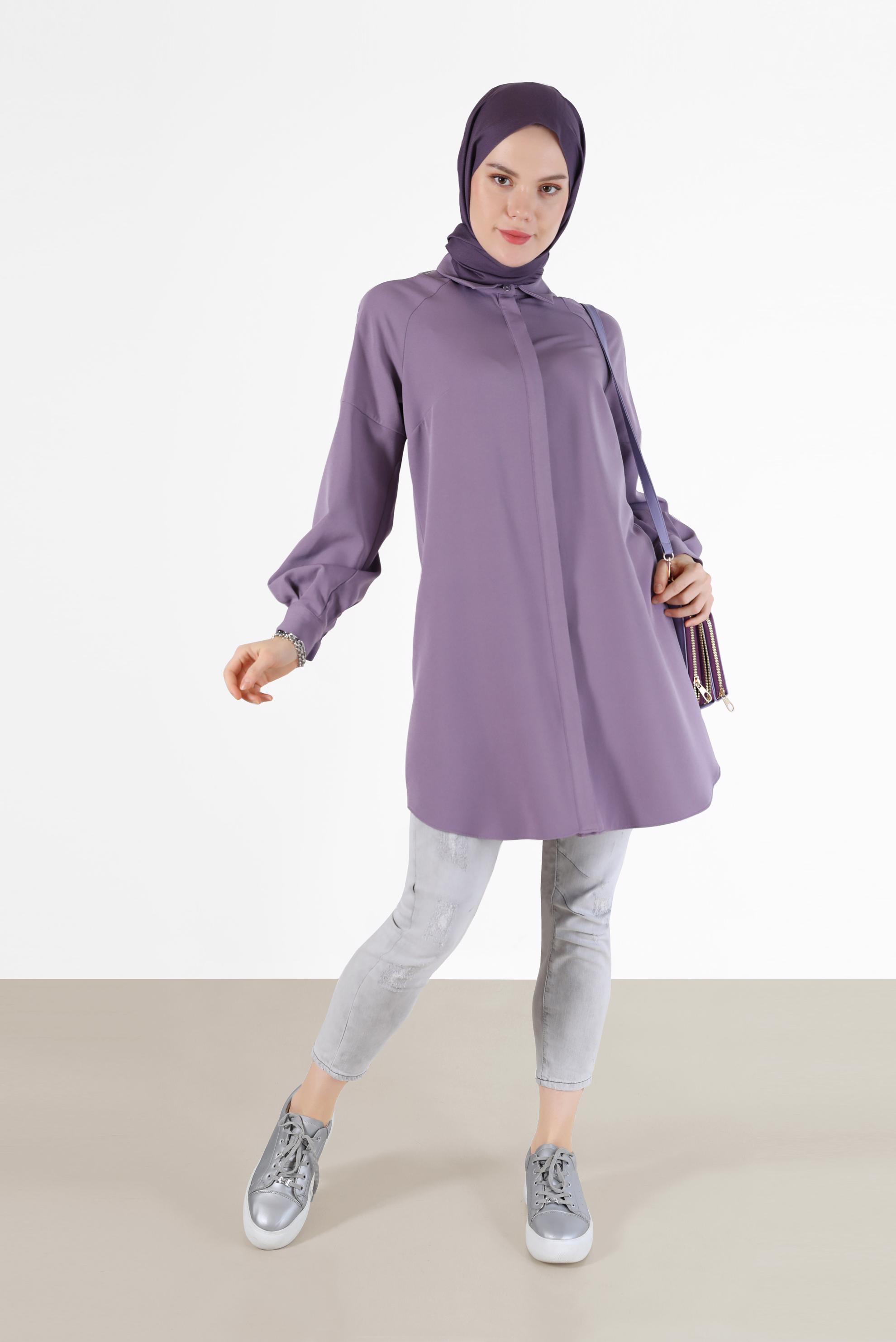 Tesettür giyim MOR NAKIŞ DETAYLI GİZLİ DÜĞMELİ TUNİK 42323 