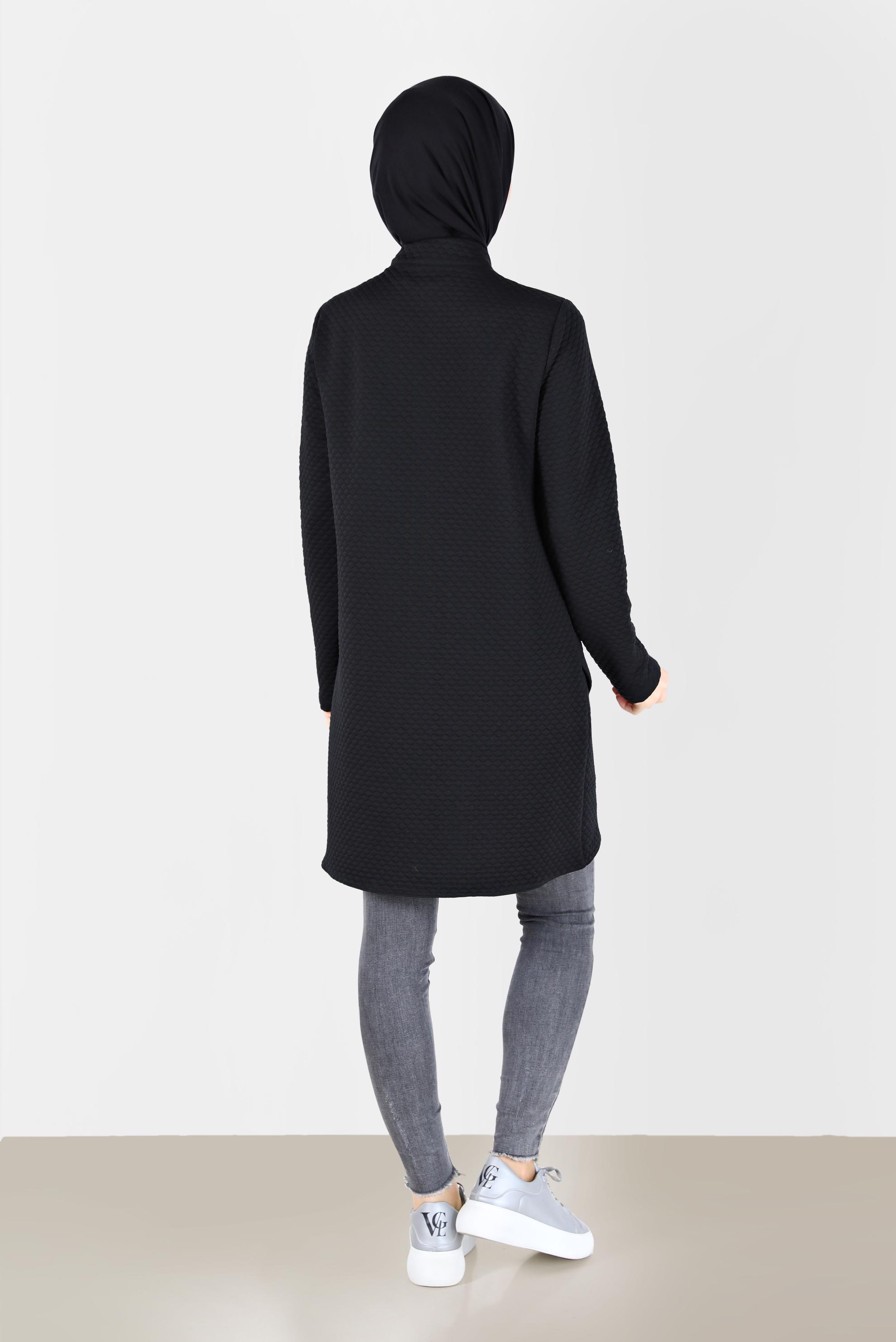 Tesettür giyim SİYAH ASİMETRİK KESİM KENDİNDEN DESENLİ FERMUAR DETAYLI TUNİK 42352 