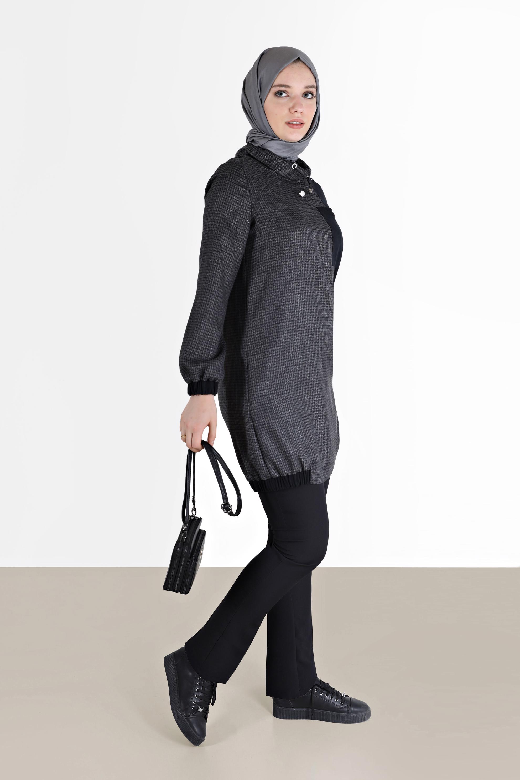 Tesettür giyim SİYAH MANŞETLERİ VE ETEK UCU LASTİKLİ PÖTİKARE TUNİK 42356 