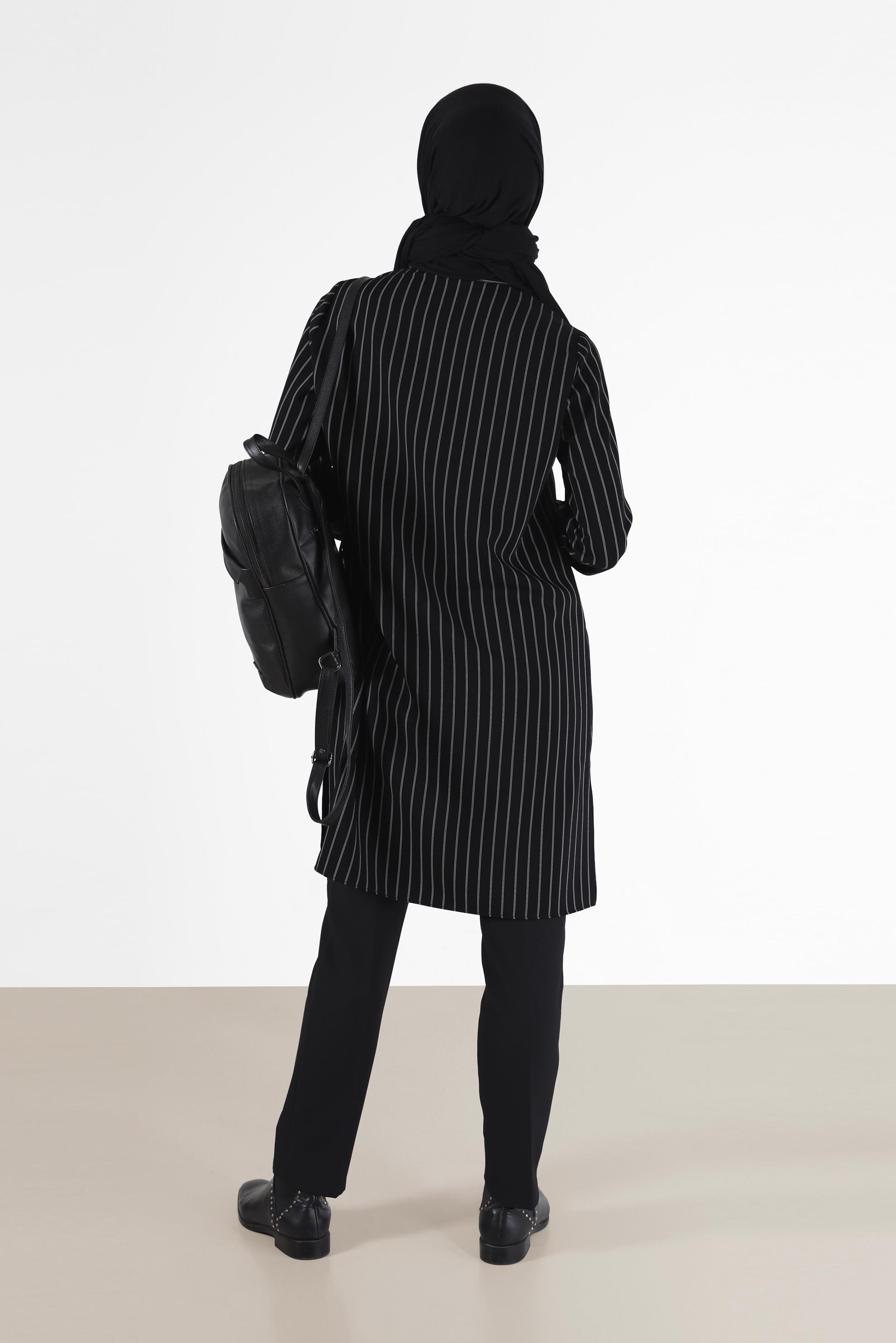 Tesettür giyim SİYAH ZİNCİR DETAYLI ÇİZGİLİ TUNİK 42362 