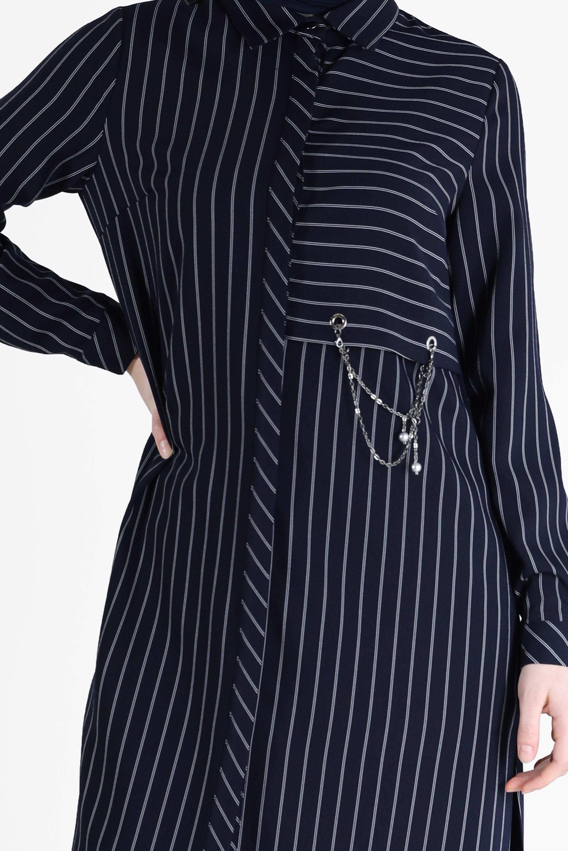 Tesettür giyim LACİVERT ZİNCİR DETAYLI ÇİZGİLİ TUNİK 42362 