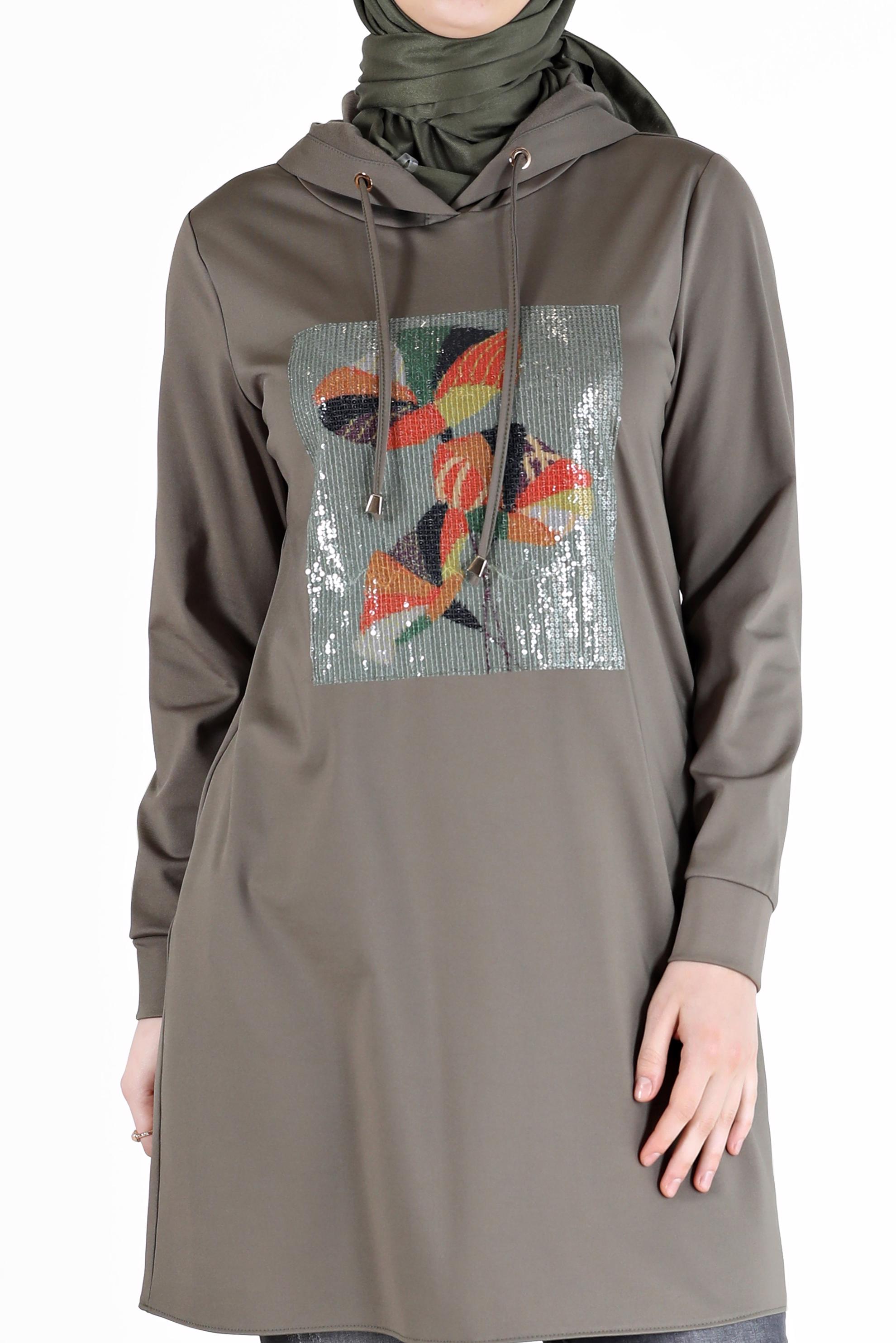 Tesettür giyim HAKİ PUL İŞLEME DETAYLI KAPÜŞONLU TUNİK 42370 