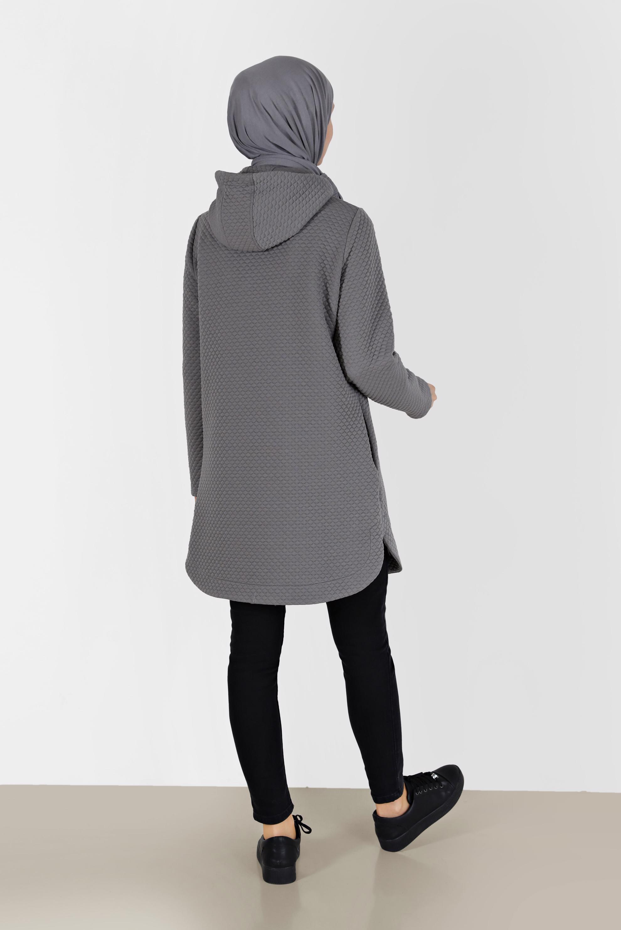 Tesettür giyim GRİ CEP DETAYLI KAPÜŞONLU KAPİTONE TUNİK 42373 