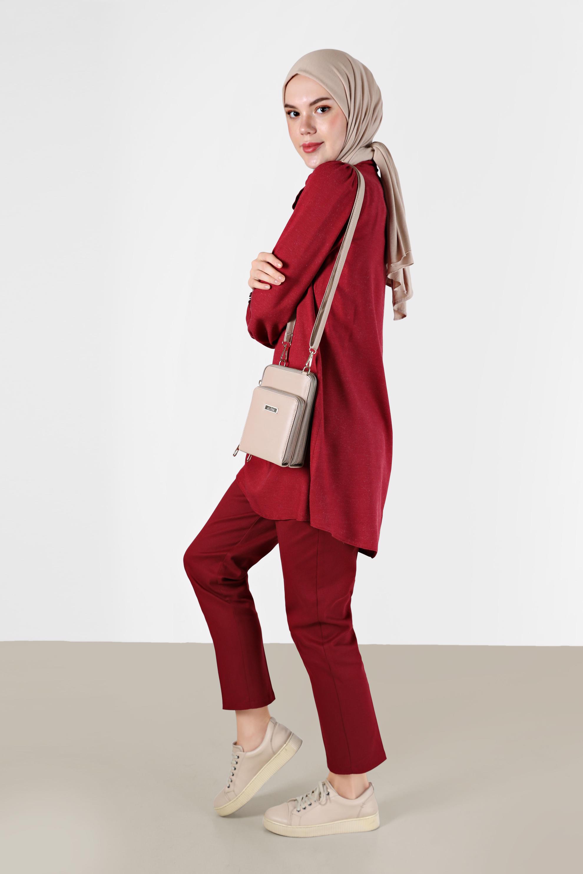 Tesettür giyim KIRMIZI MANŞETLERİ İŞLEMELİ VE PÜSKÜLLÜ FİYONK DETAYLI TUNİK 42376 