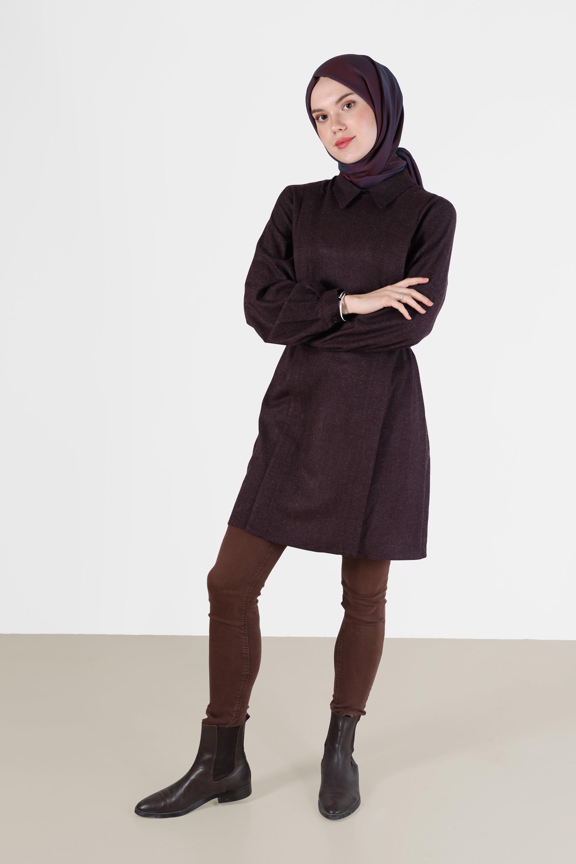 Tesettür giyim MÜRDÜM BAĞLAMA DETAYLI KLASİK YAKA TUNİK 42377