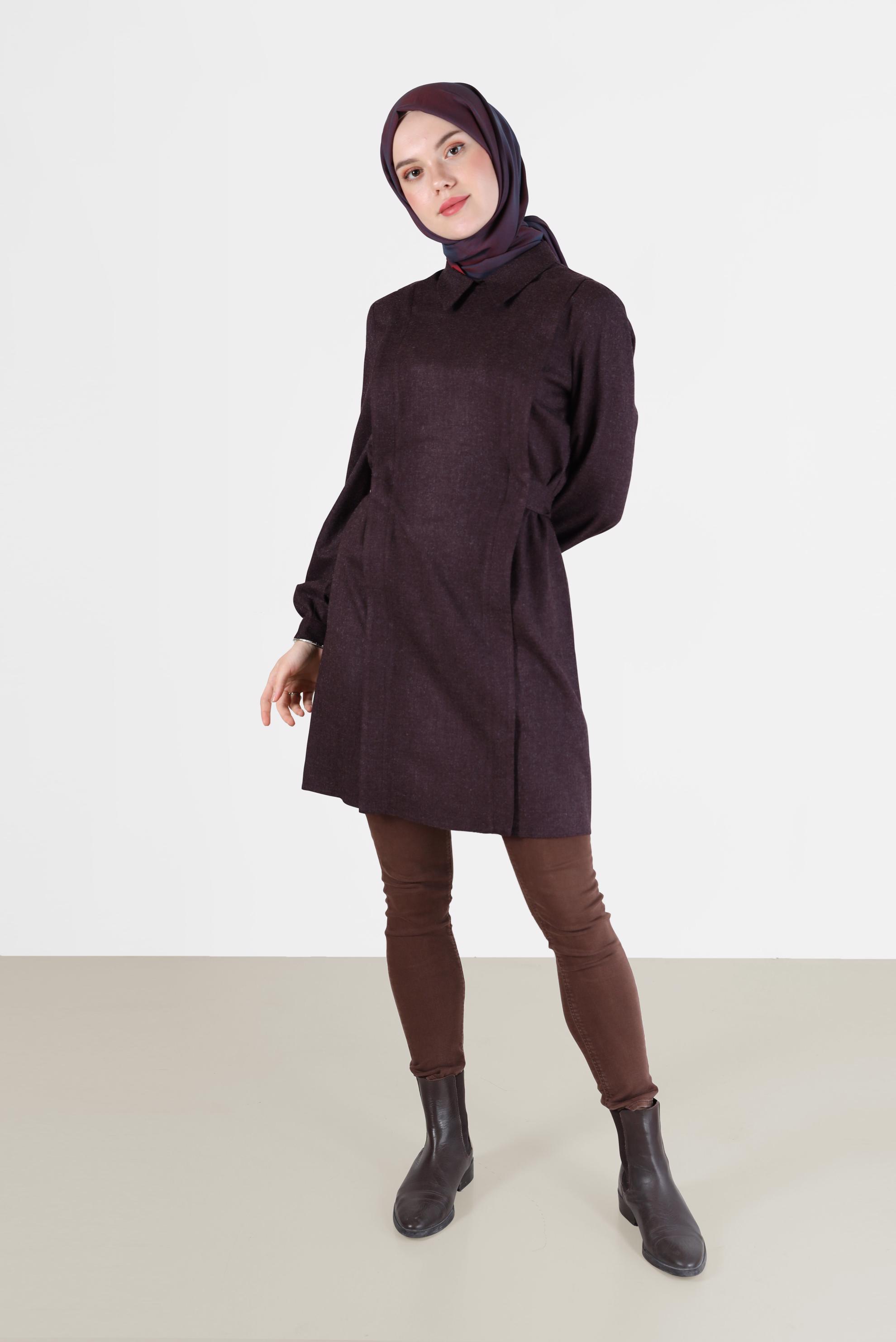 Tesettür giyim MÜRDÜM BAĞLAMA DETAYLI KLASİK YAKA TUNİK 42377