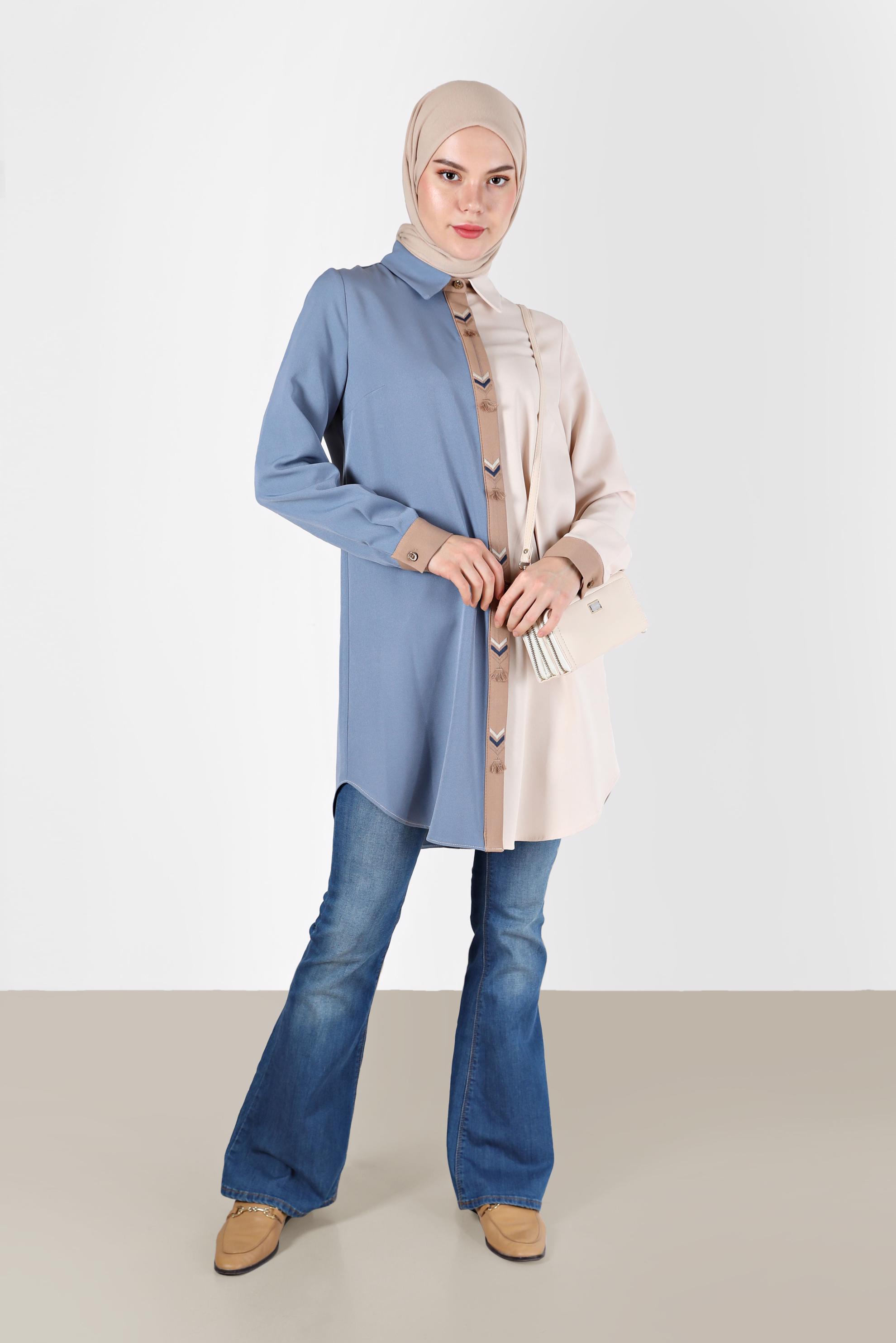 Tesettür giyim MAVİ İŞLEMELİ PÜSKÜL DETAYLI ÇOK RENKLİ TUNİK 42378 