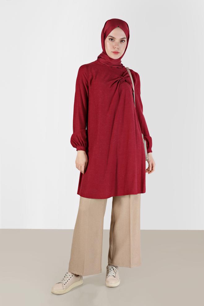 Tesettür giyim KIRMIZI KURDELE DETAYLI ARKADAN FERMUARLI TUNİK 42394  - ALVİNA