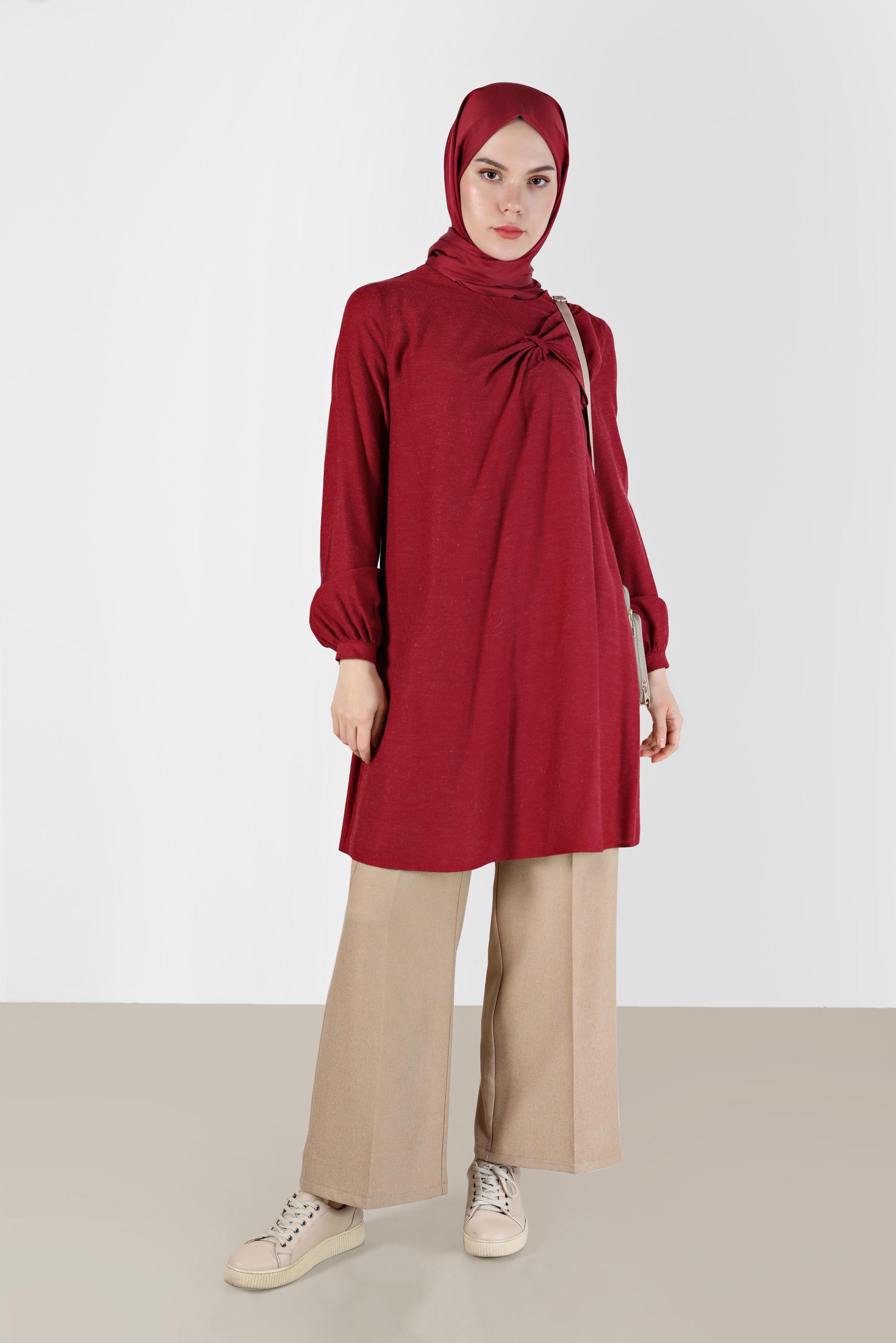 Tesettür giyim KIRMIZI KURDELE DETAYLI ARKADAN FERMUARLI TUNİK 42394 