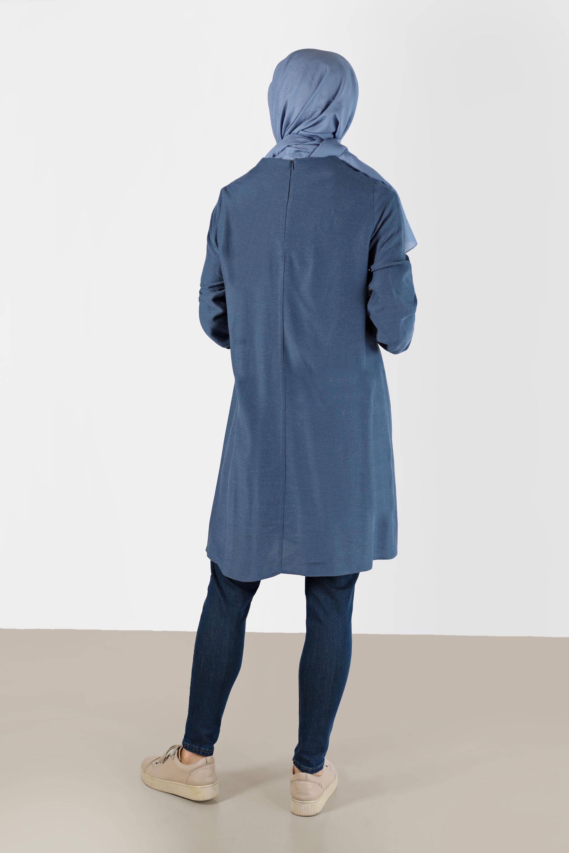 Tesettür giyim MAVİ KURDELE DETAYLI ARKADAN FERMUARLI TUNİK 42394 