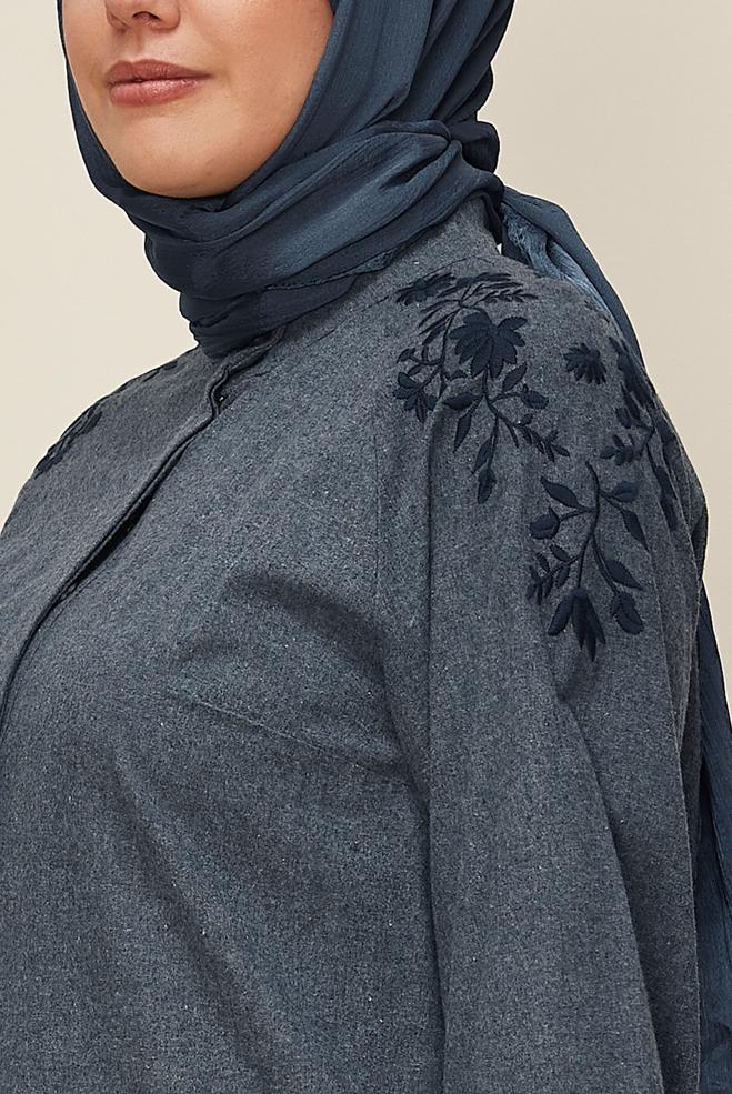 Tesettür giyim LACİVERT OMUZLARI NAKIŞLI GİZLİ DÜĞMELİ TUNİK 42395  - ALVİNA
