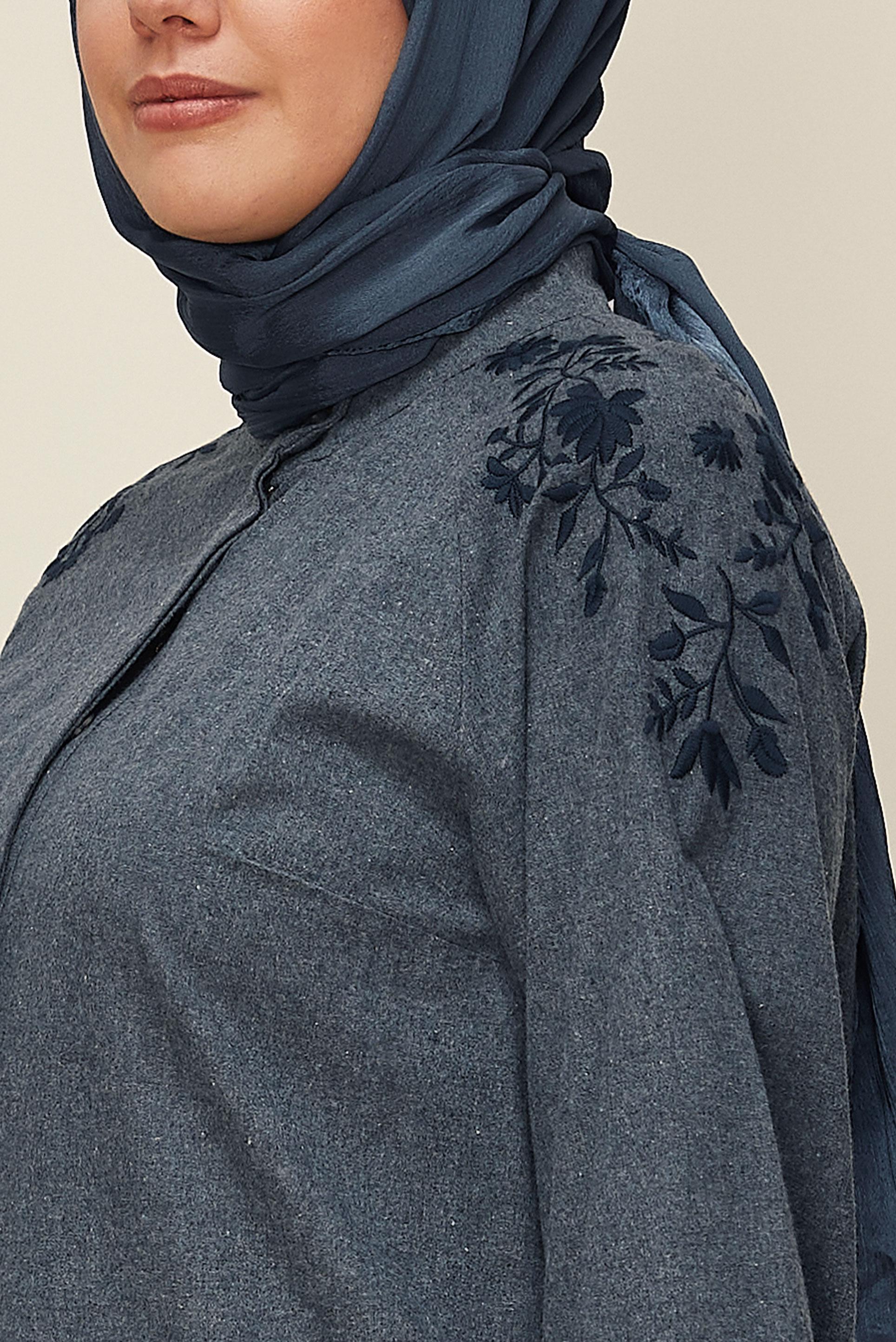 Tesettür giyim LACİVERT OMUZLARI NAKIŞLI GİZLİ DÜĞMELİ TUNİK 42395 